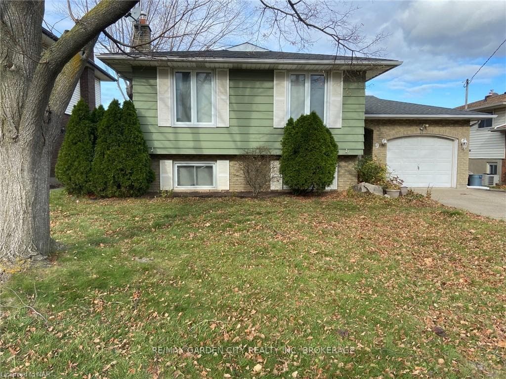 9 STONEGATE Drive Upper, St. Catharines, ON L2P 3K9