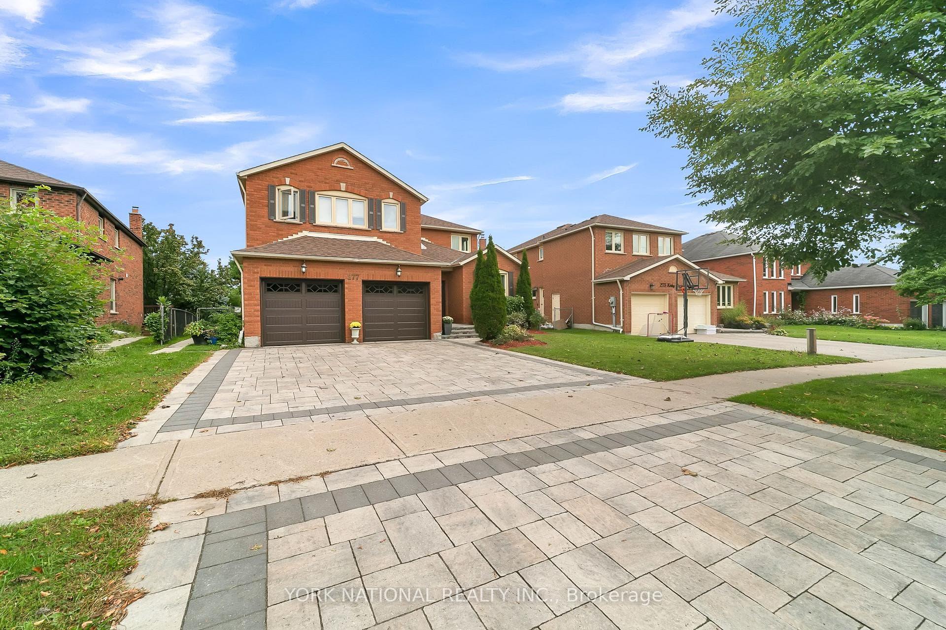 277 Kirby Crescent, Newmarket, ON L3X 1H5