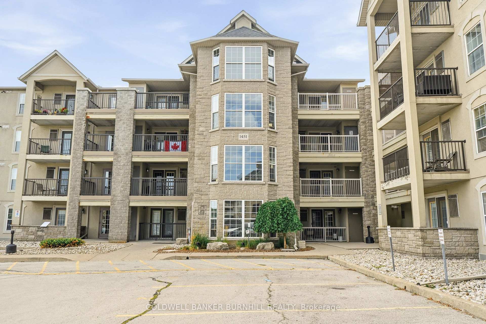1451 Walkers Line 108, Burlington, ON L7M 4P1