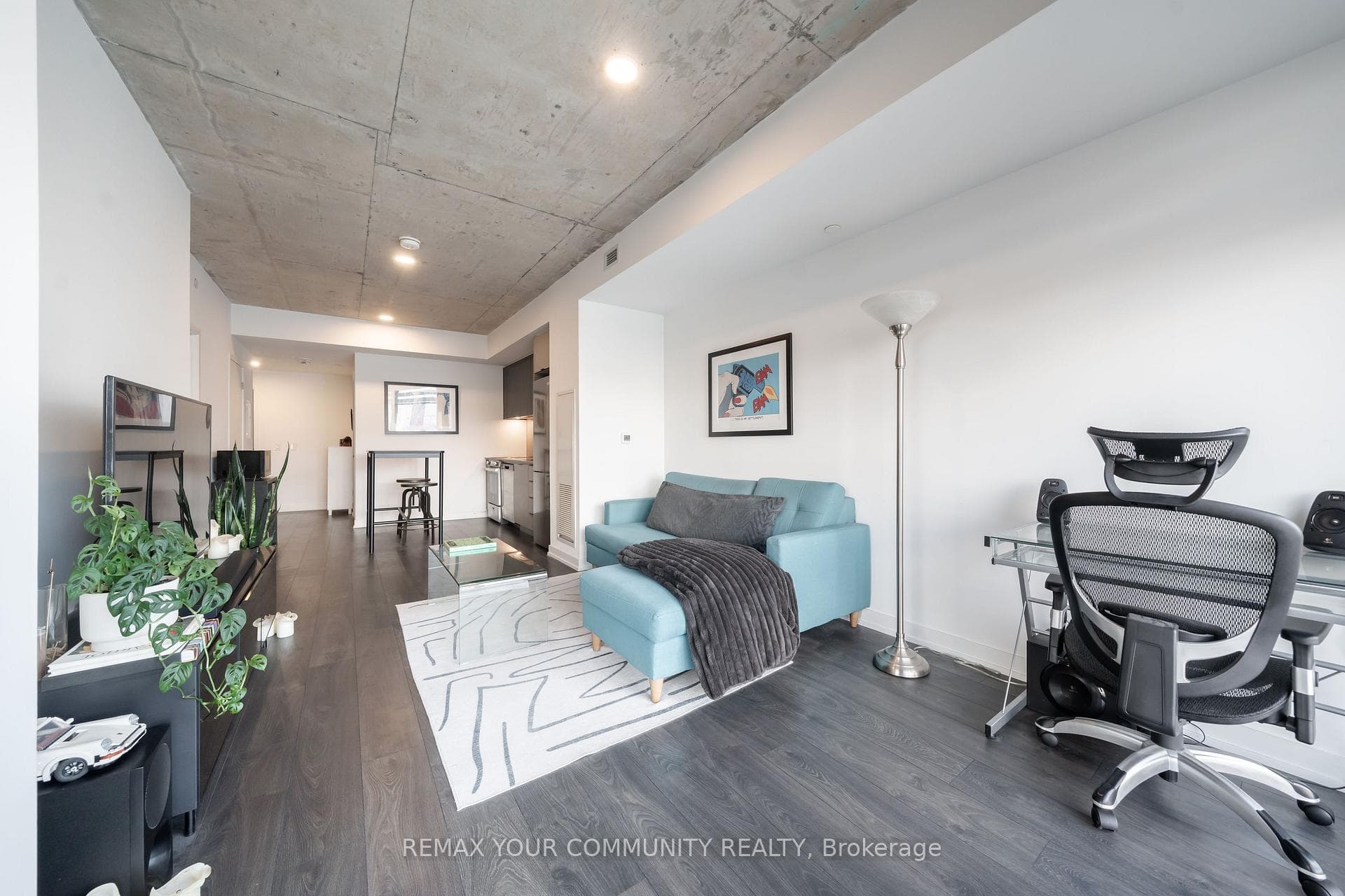 57 Brock Avenue 310, Toronto, ON M6K 0H3