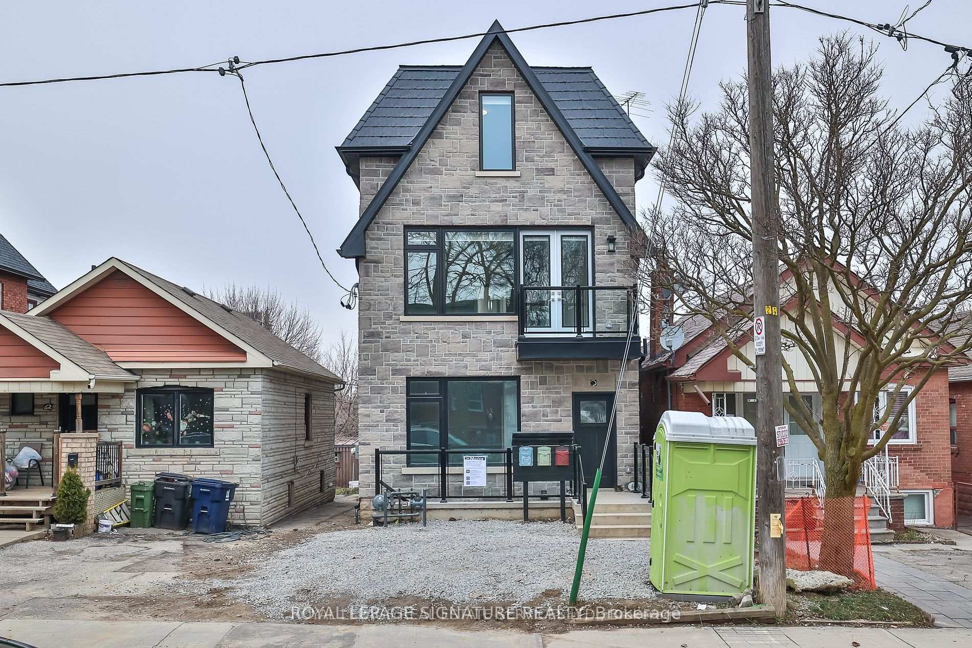 60 Belvidere Avenue Main, Toronto, ON M6C 1P6