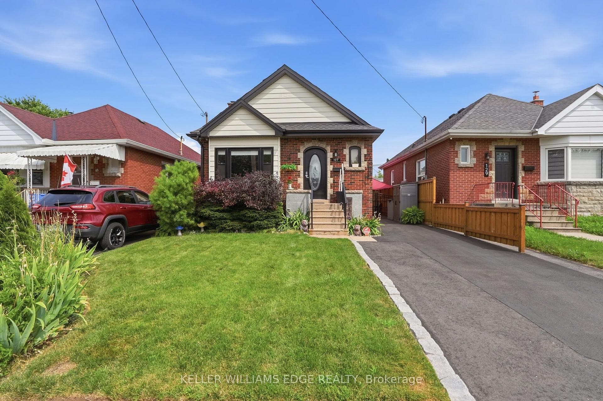 127 Tragina Avenue S, Hamilton, ON L8K 2Z7