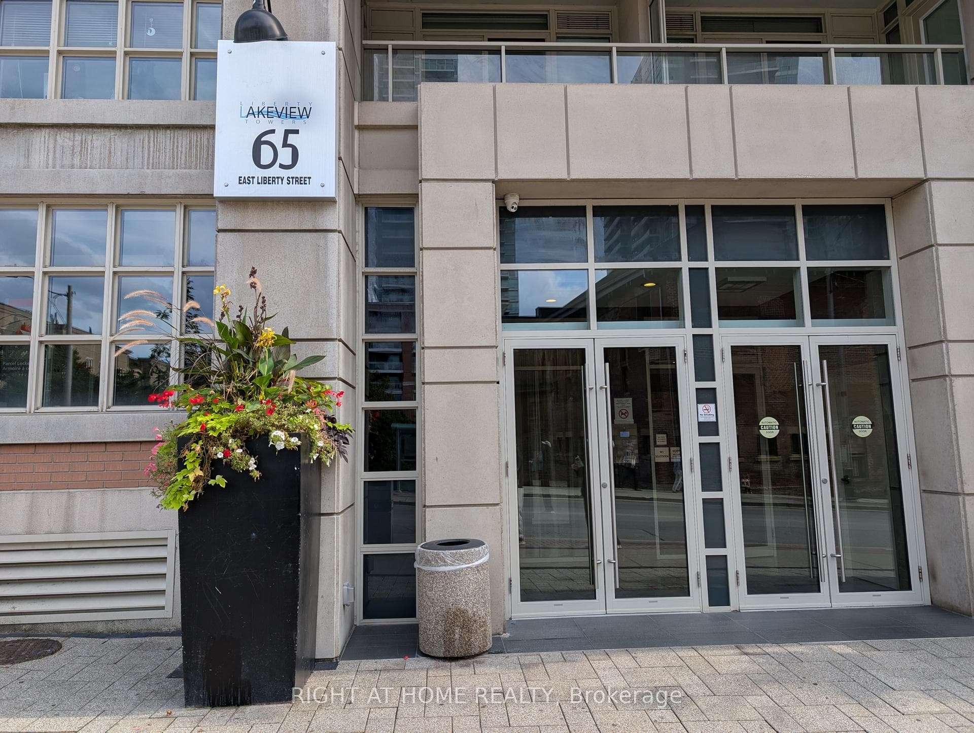 65 East Liberty Street 1108, Toronto, ON M6K 3R2