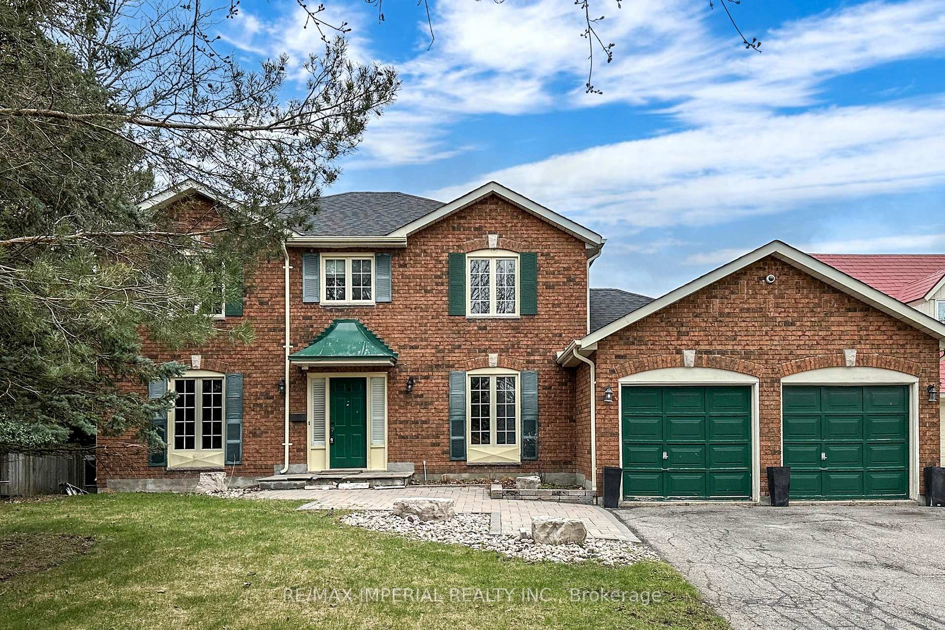 2 Craigleith Crescent, Richmond Hill, ON L4E 2L5