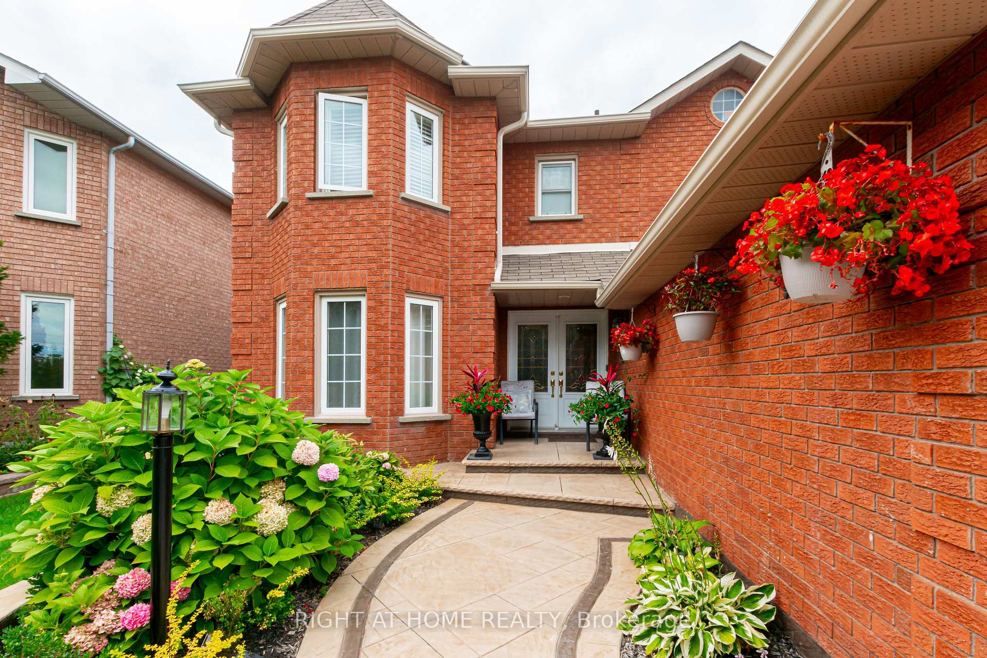 43 Greenbush Place Basement, Whitby, ON L1R 1T6