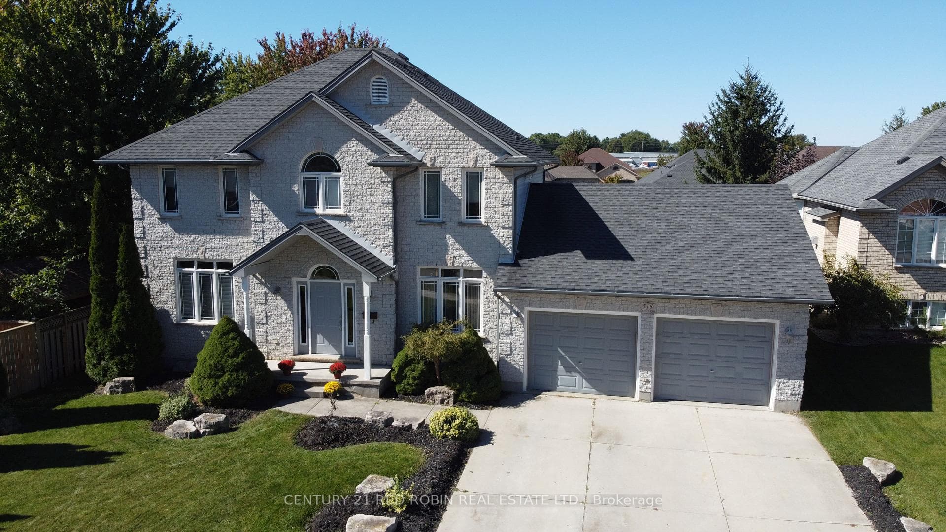 516 Harris Circle, Strathroy-Caradoc, ON N7G 4H3