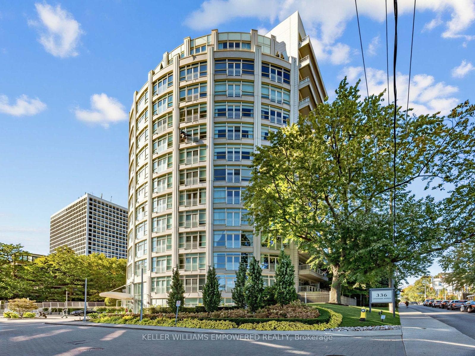 336 Spadina Road 303, Toronto, ON M5R 2V8