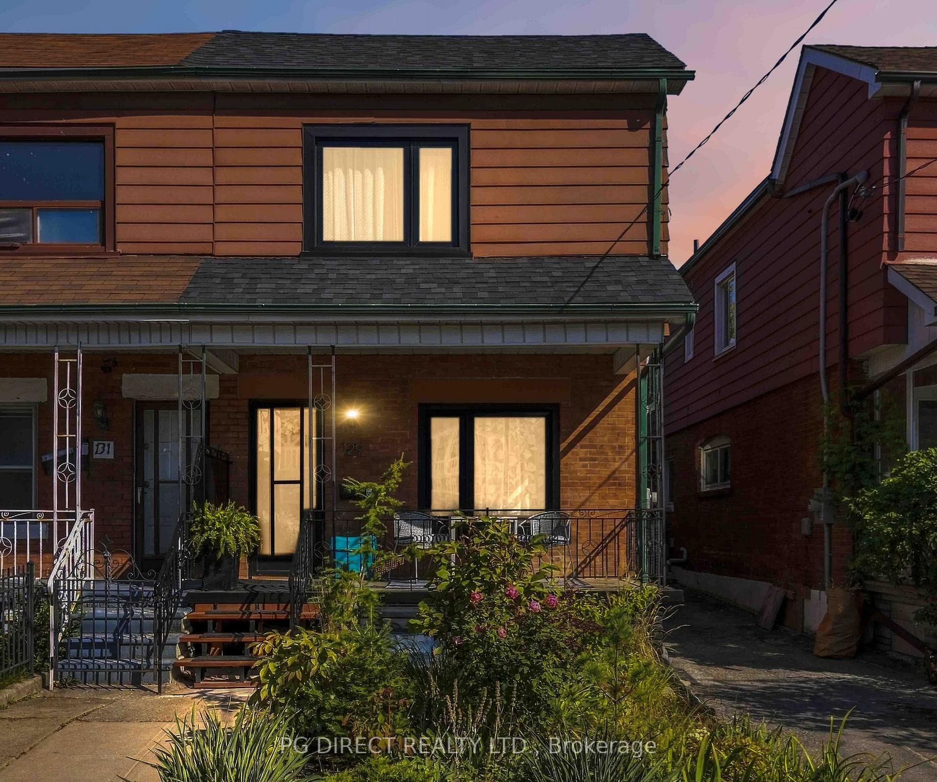 129 Kane Avenue, Toronto, ON M6M 3N1