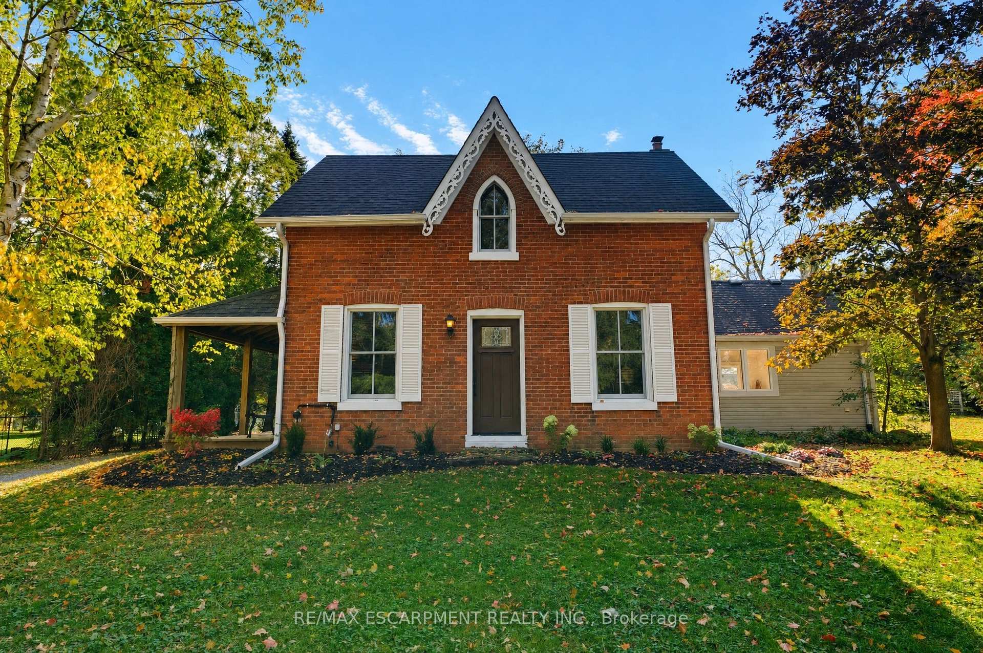 212 Concession 8 Road E, Hamilton, ON L8B 1N7
