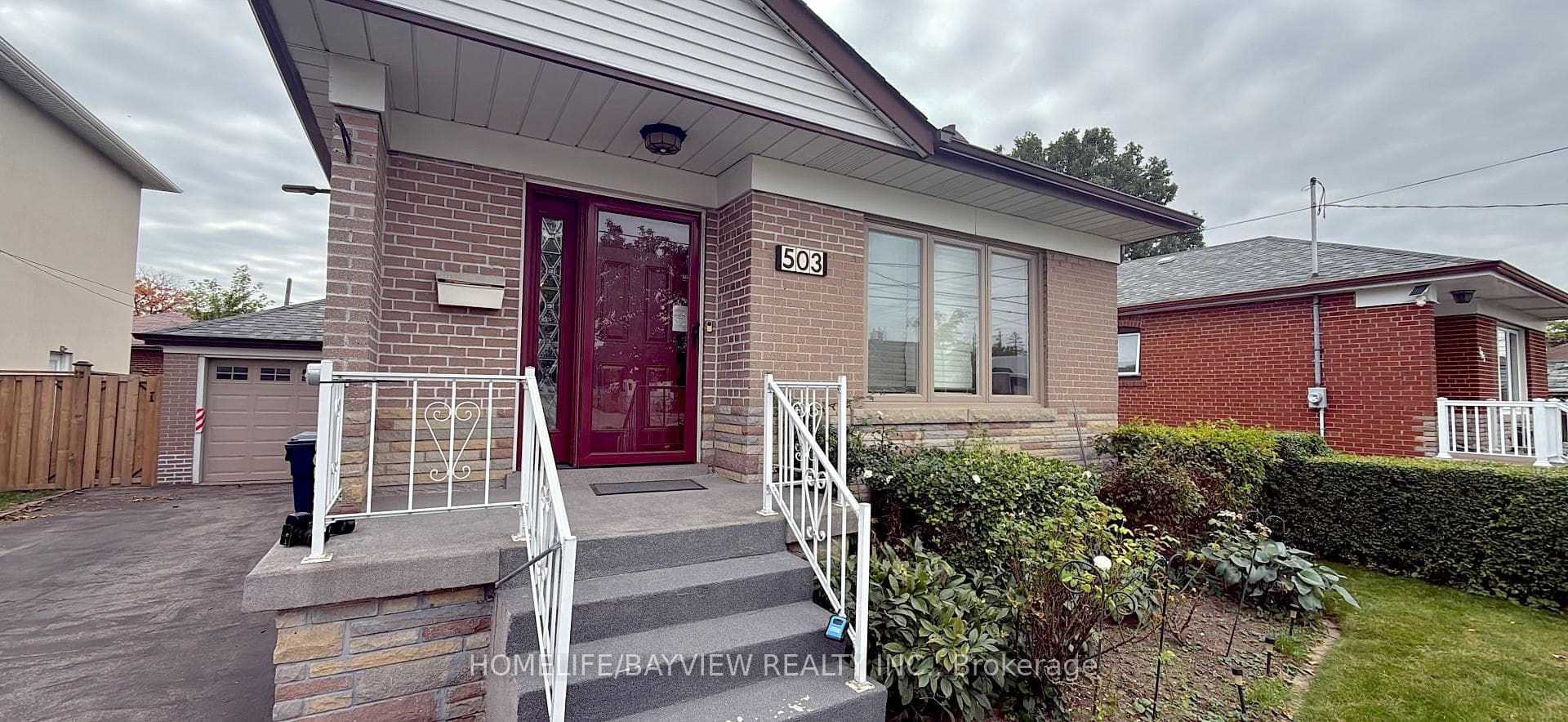 503 Evans Avenue, Toronto, ON M8W 2V3