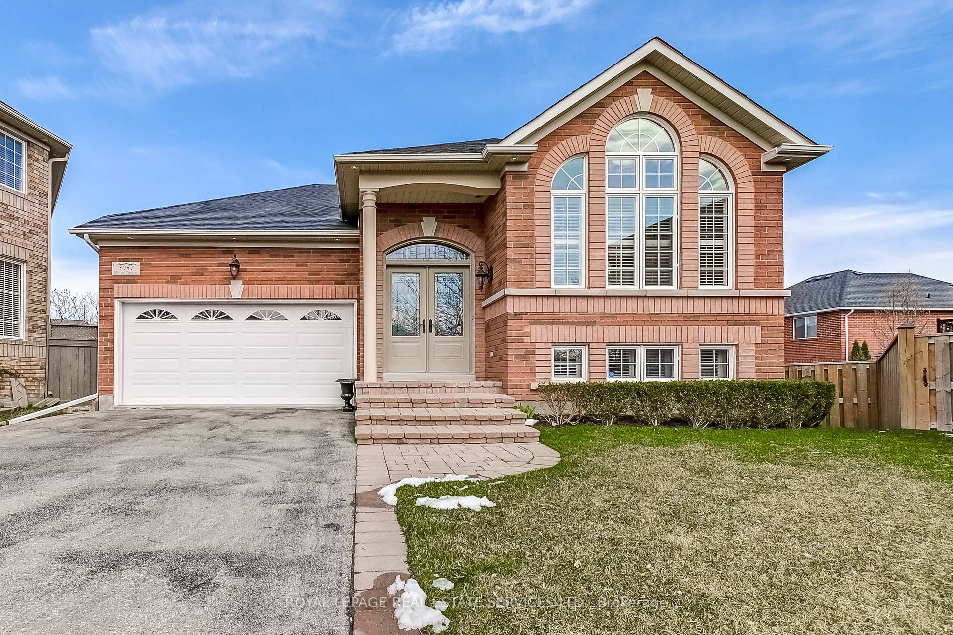 3057 Portree Crescent, Oakville, ON L6M 5C4