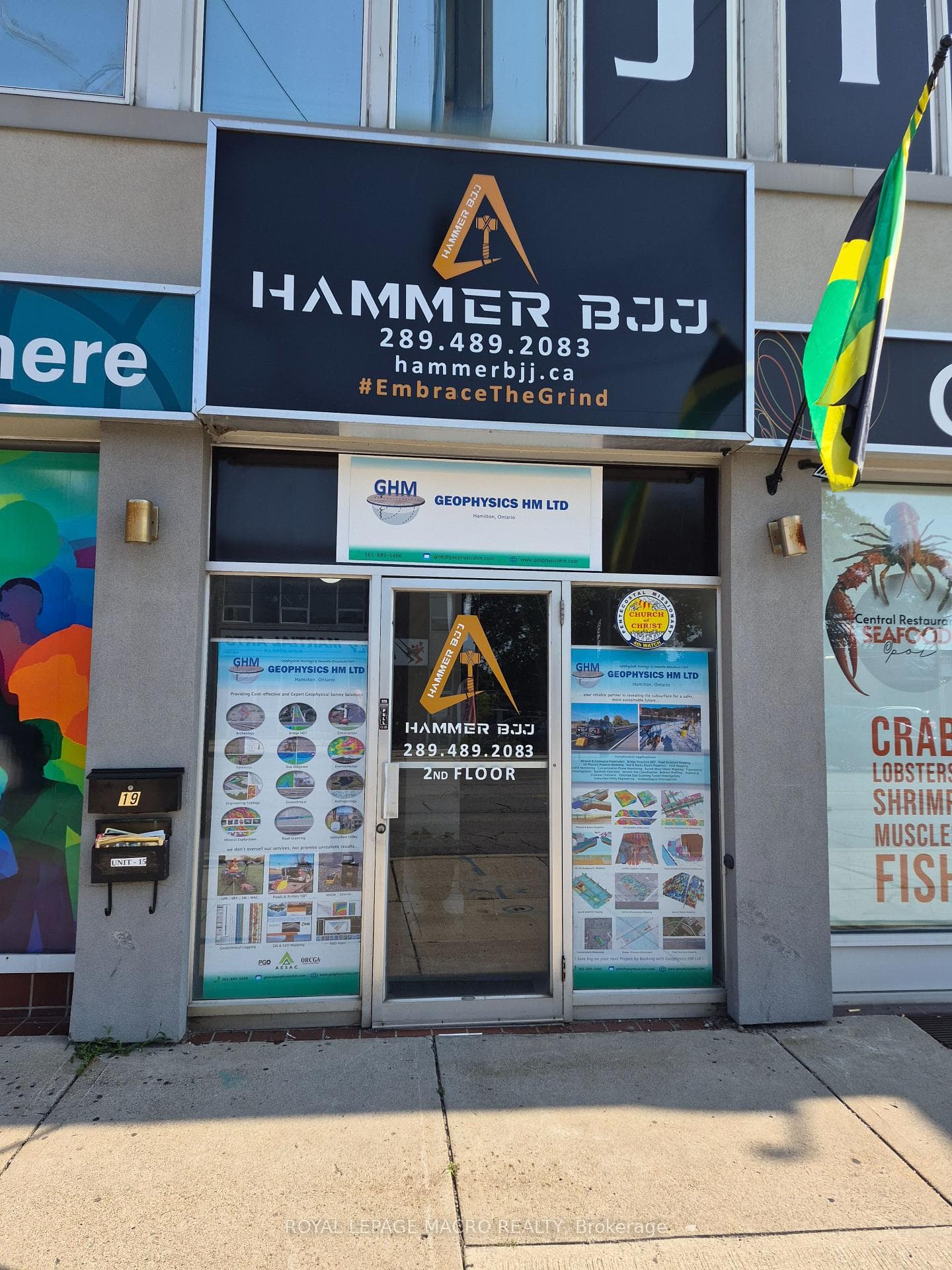 289 Queenston Road 18, Hamilton, ON L8K 1H2