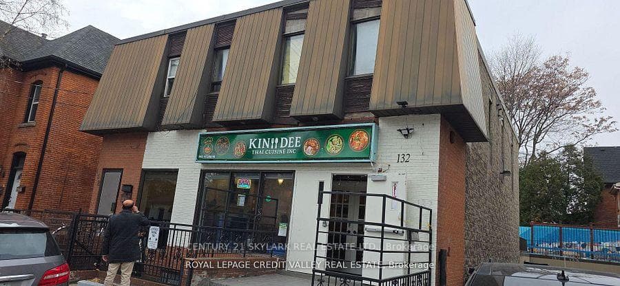 132 Queen Street S, Hamilton, ON L8P 3S2
