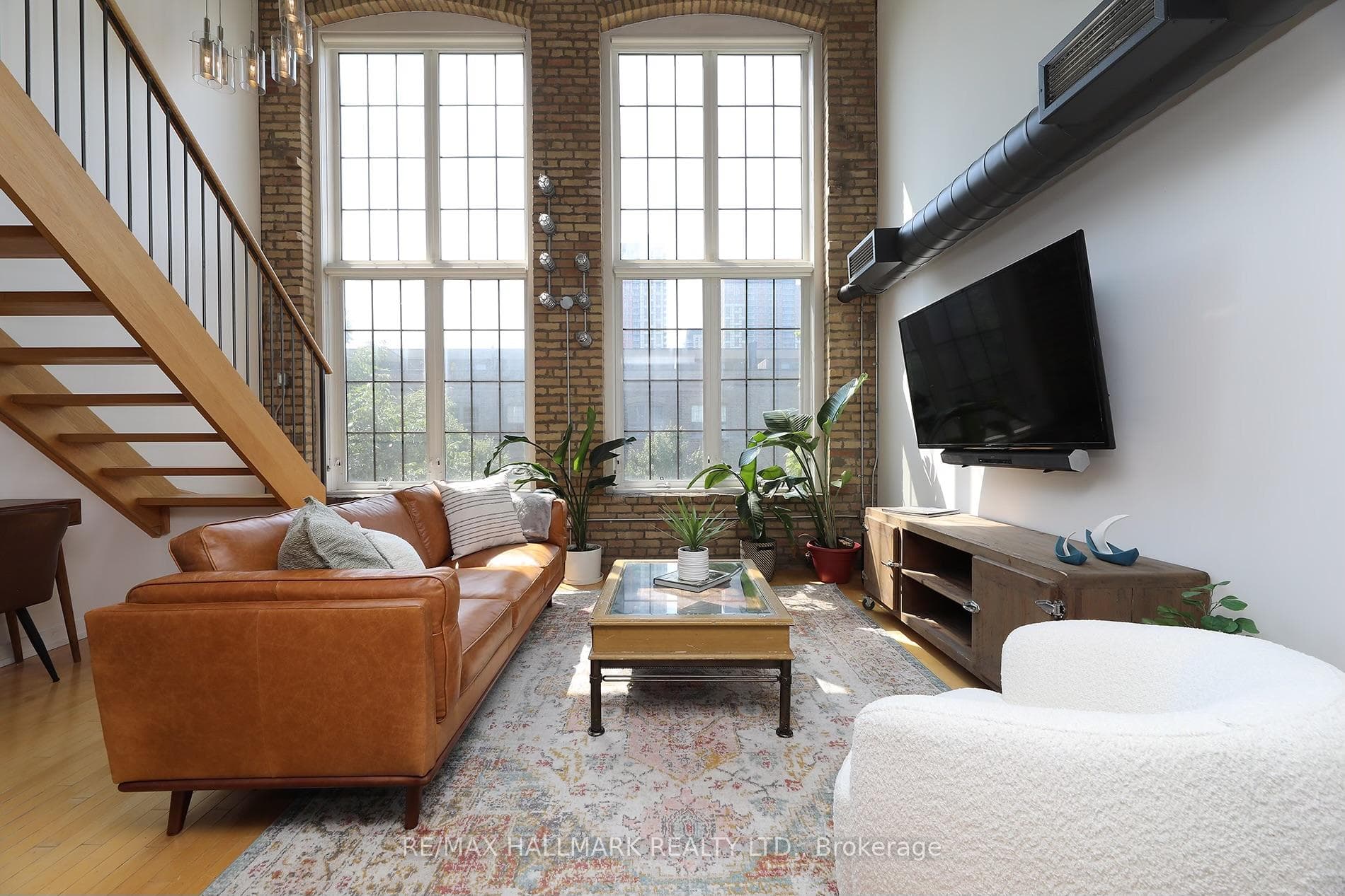 1100 Lansdowne Avenue 314, Toronto, ON M6H 4K1