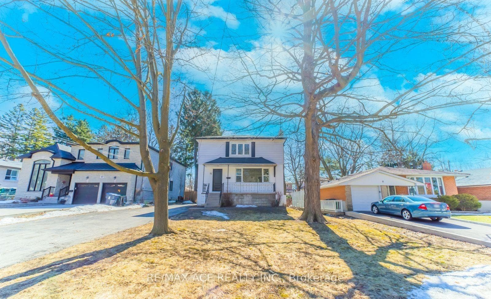 15 Cree Avenue Bsmt, Toronto, ON M1M 1Z3