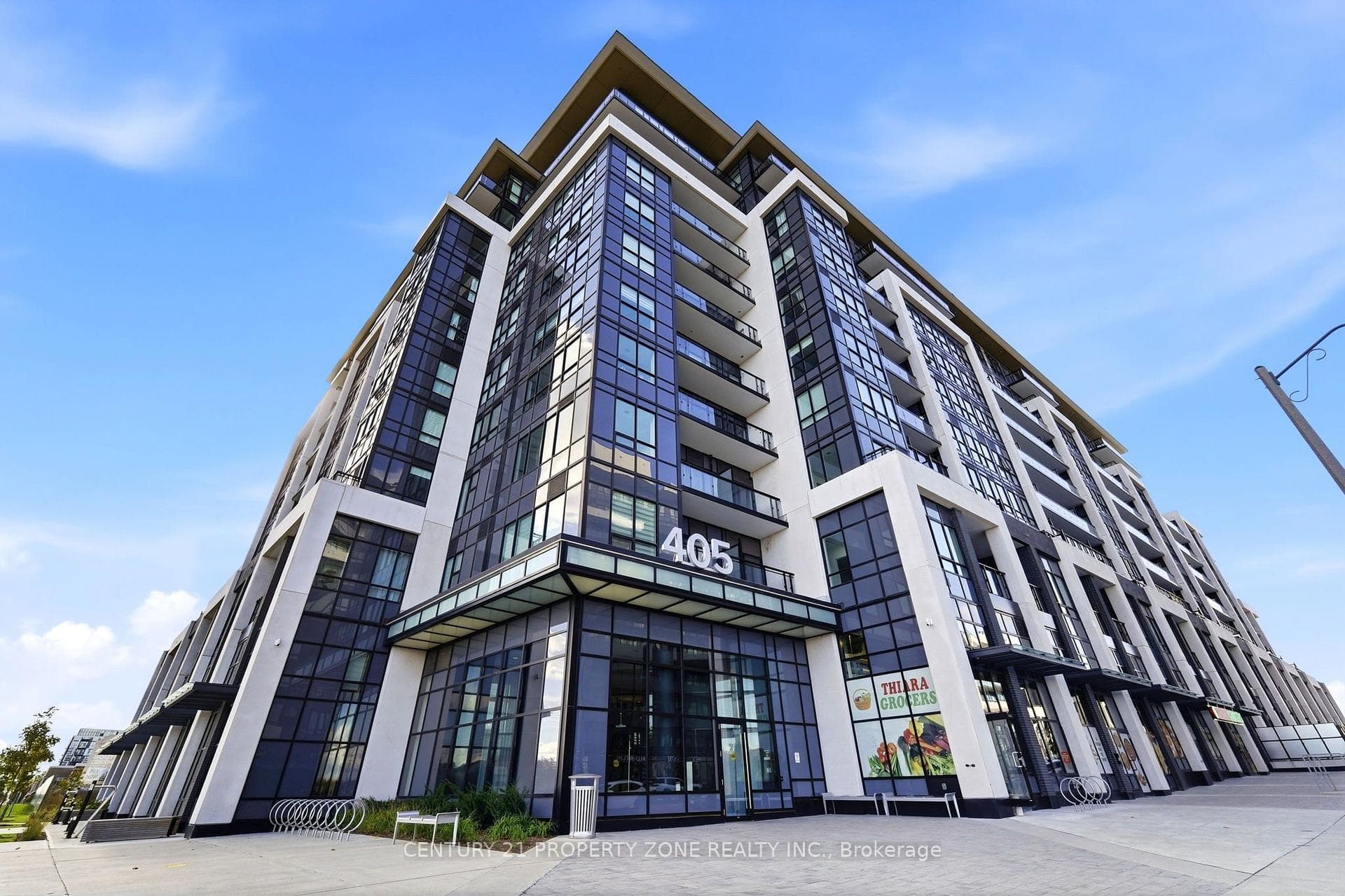 405 Dundas Street W 719, Oakville, ON L6M 4M2