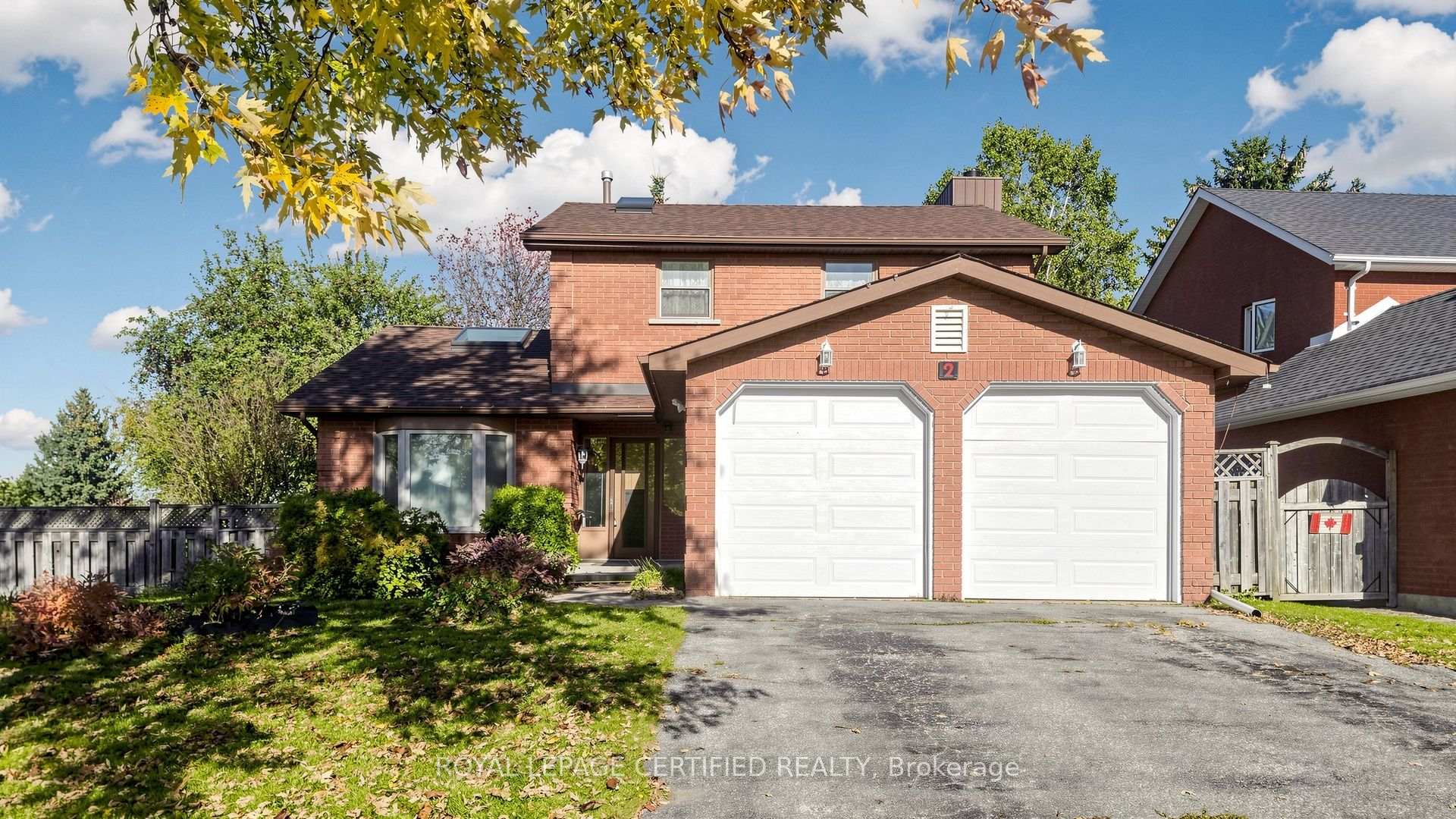 2 Gres Court, Bradford West Gwillimbury, ON L3Z 2S4