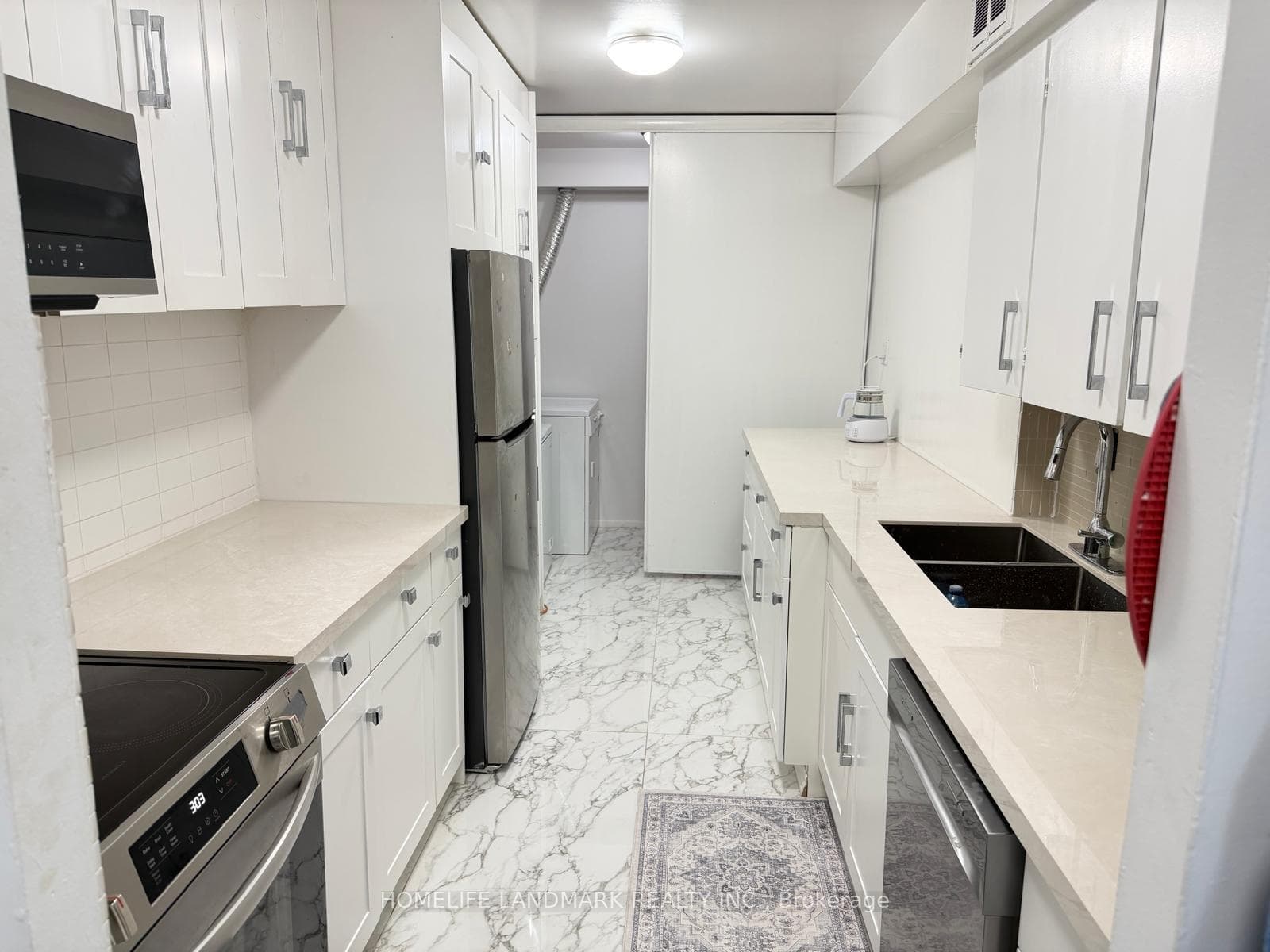 370 Dixon Road 716, Toronto, ON M9R 1T2