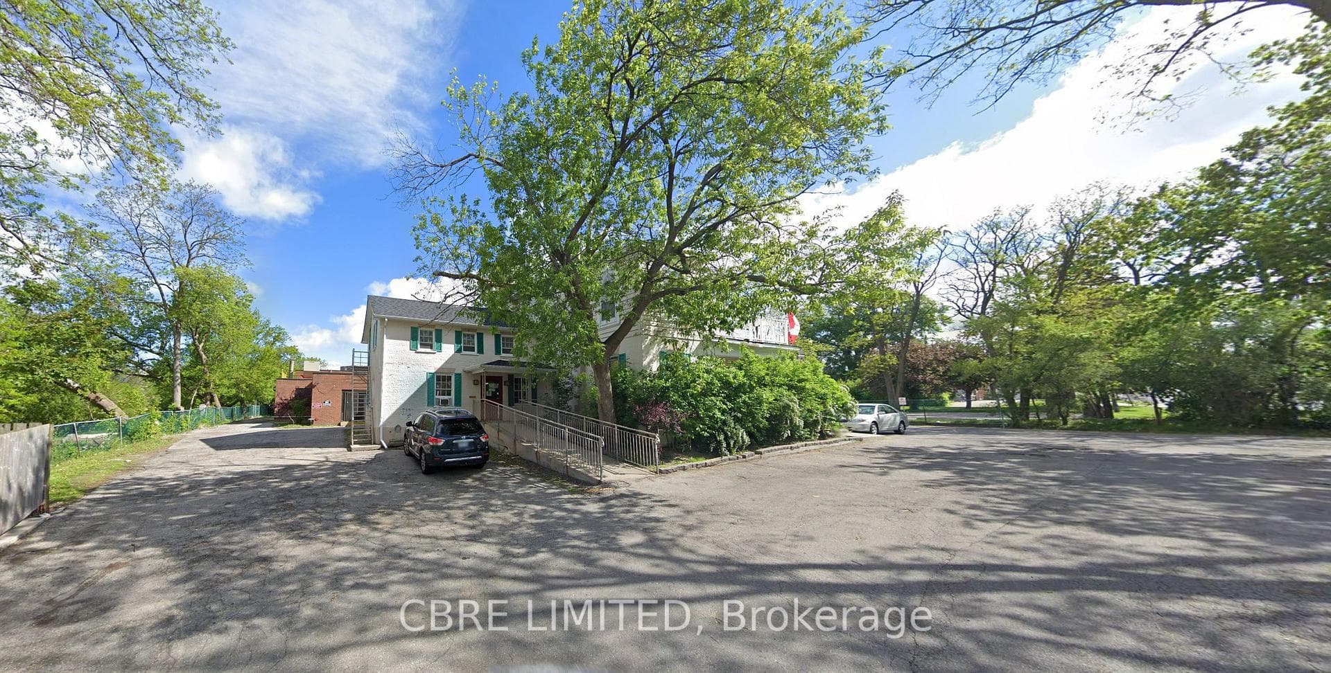 450 Rustic Road, Toronto, ON M6L 1W9