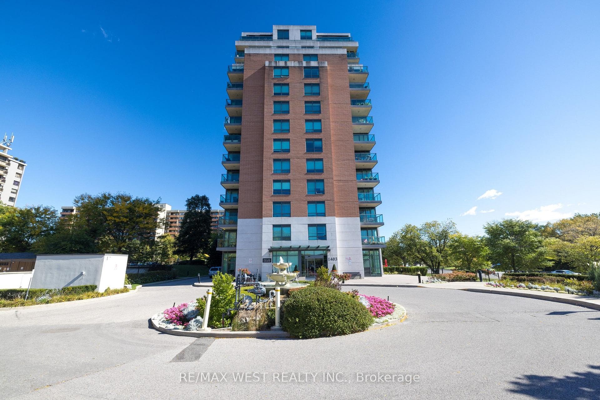 1403 Royal York Road 209, Toronto, ON M9P 0A1
