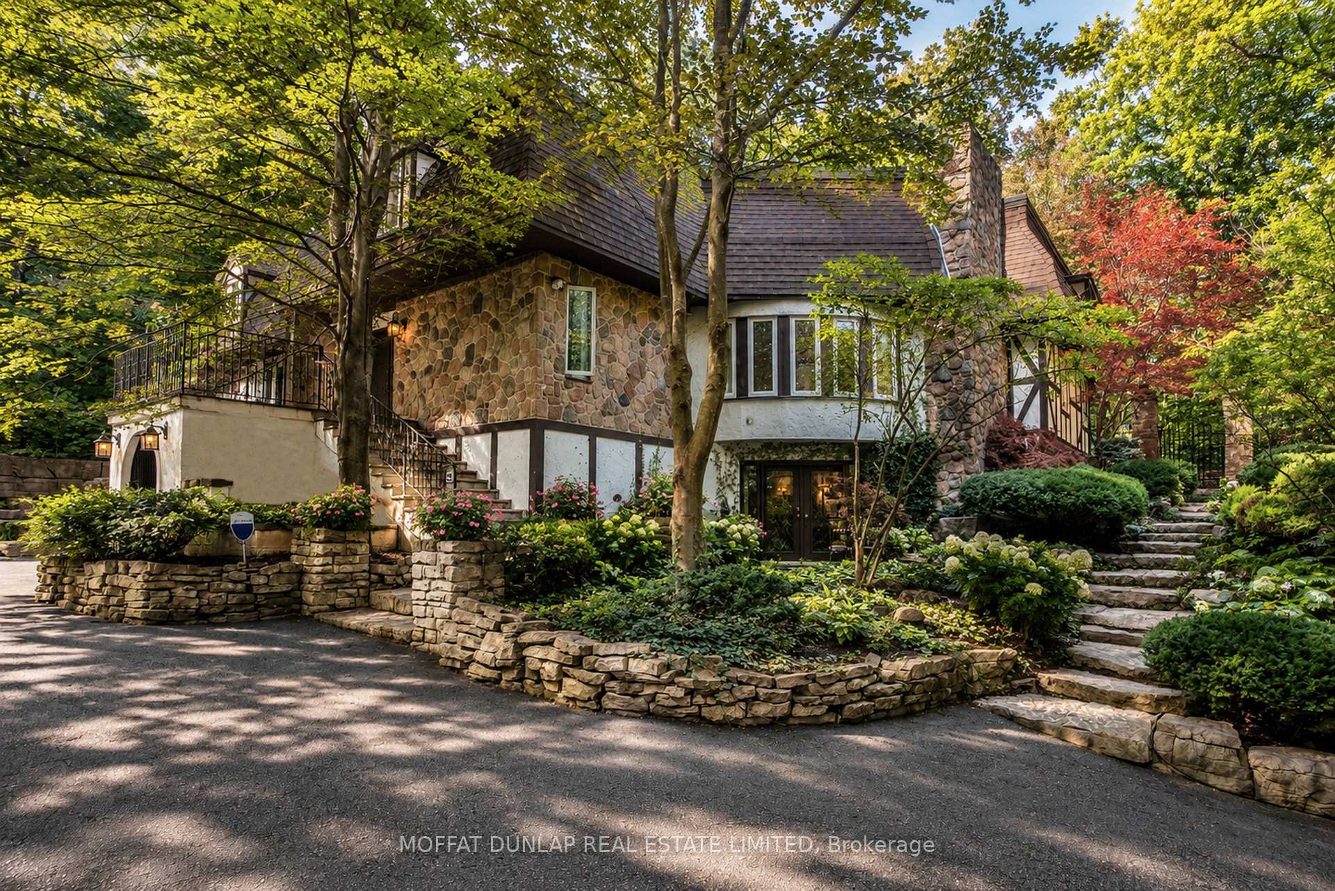 13946 Bayview Avenue, Aurora, ON L4G 3G8