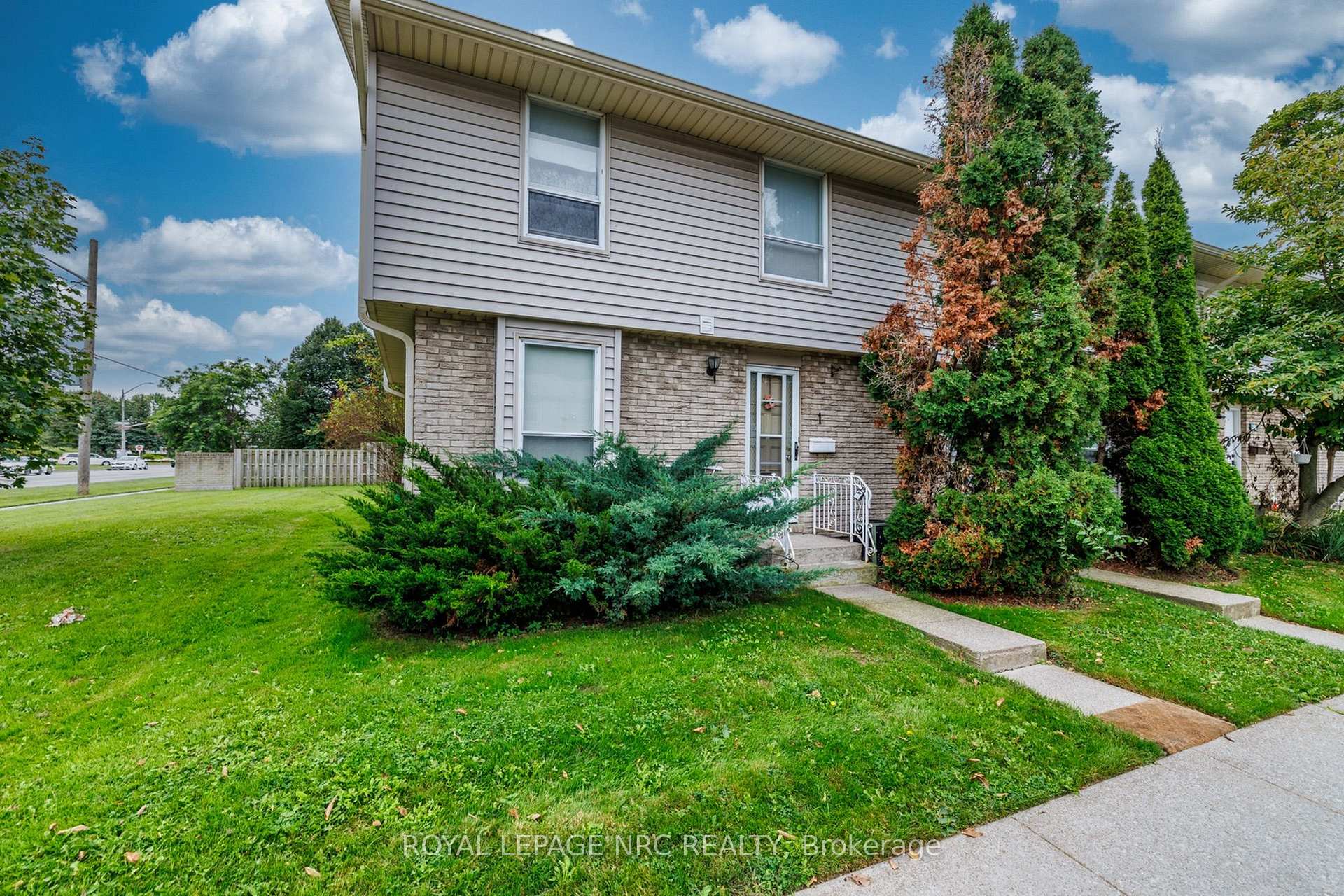 242 Lakeport Road 1, St. Catharines, ON L2N 6V2