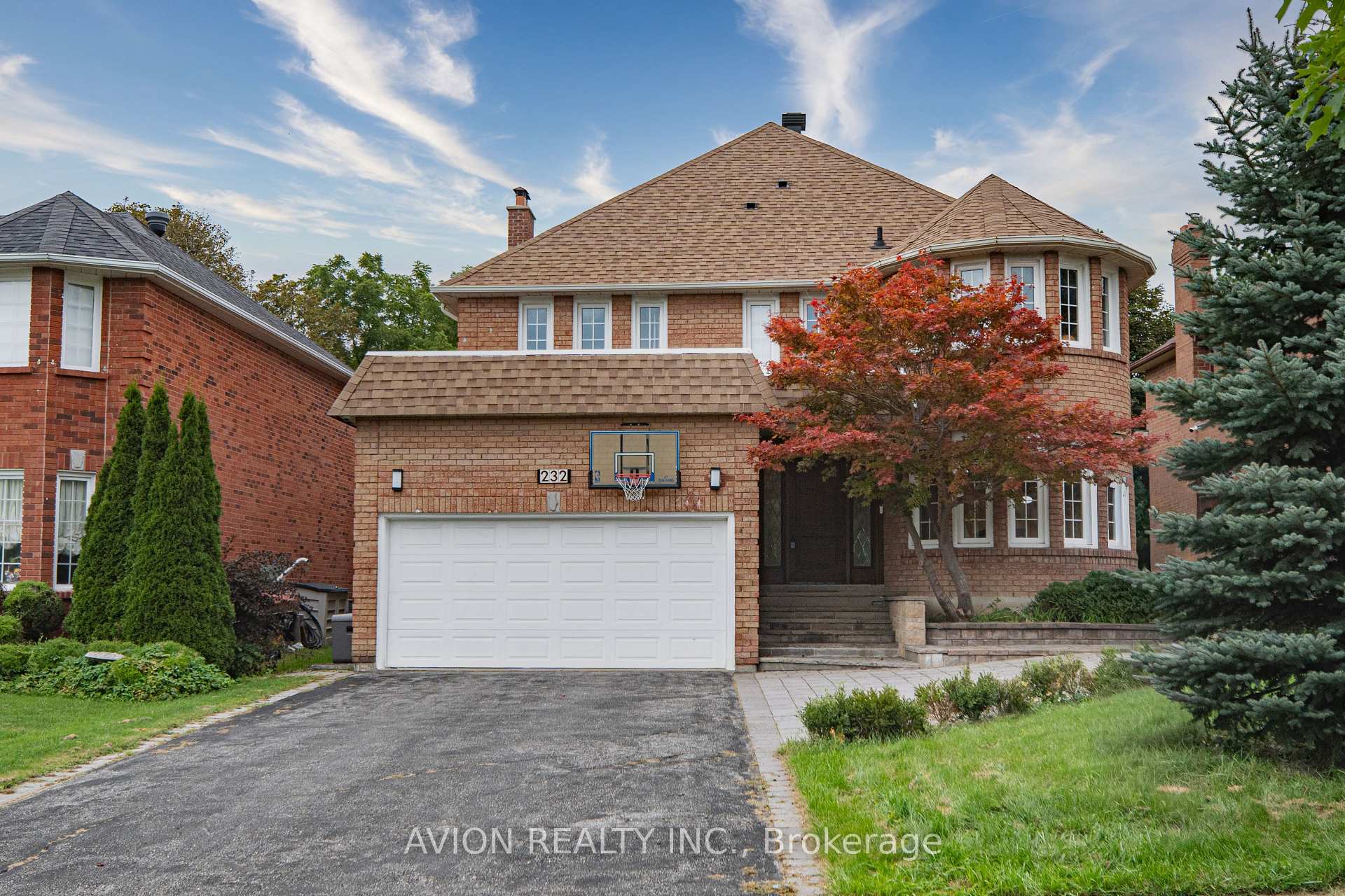 232 Green Lane, Markham, ON L3T 7H7