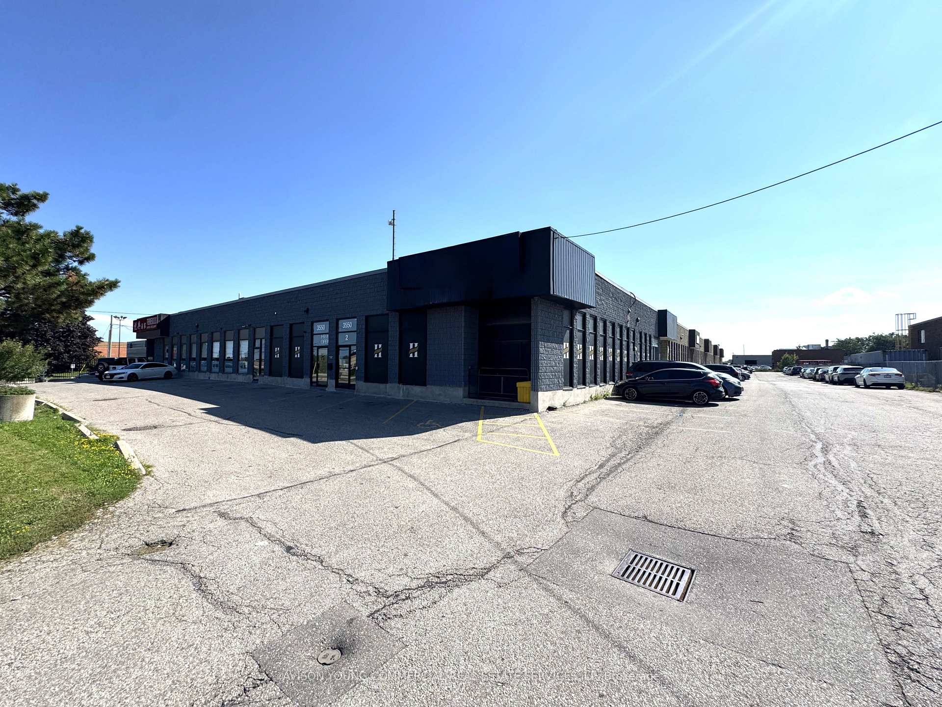 3550 Wolfedale Road 2, Mississauga, ON L5C 2V6