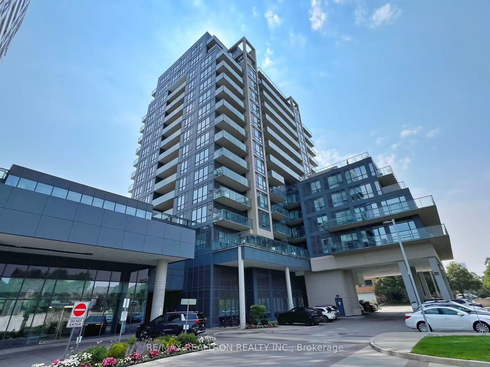 9088 Yonge Street 1611, Richmond Hill, ON L4C 0Y6