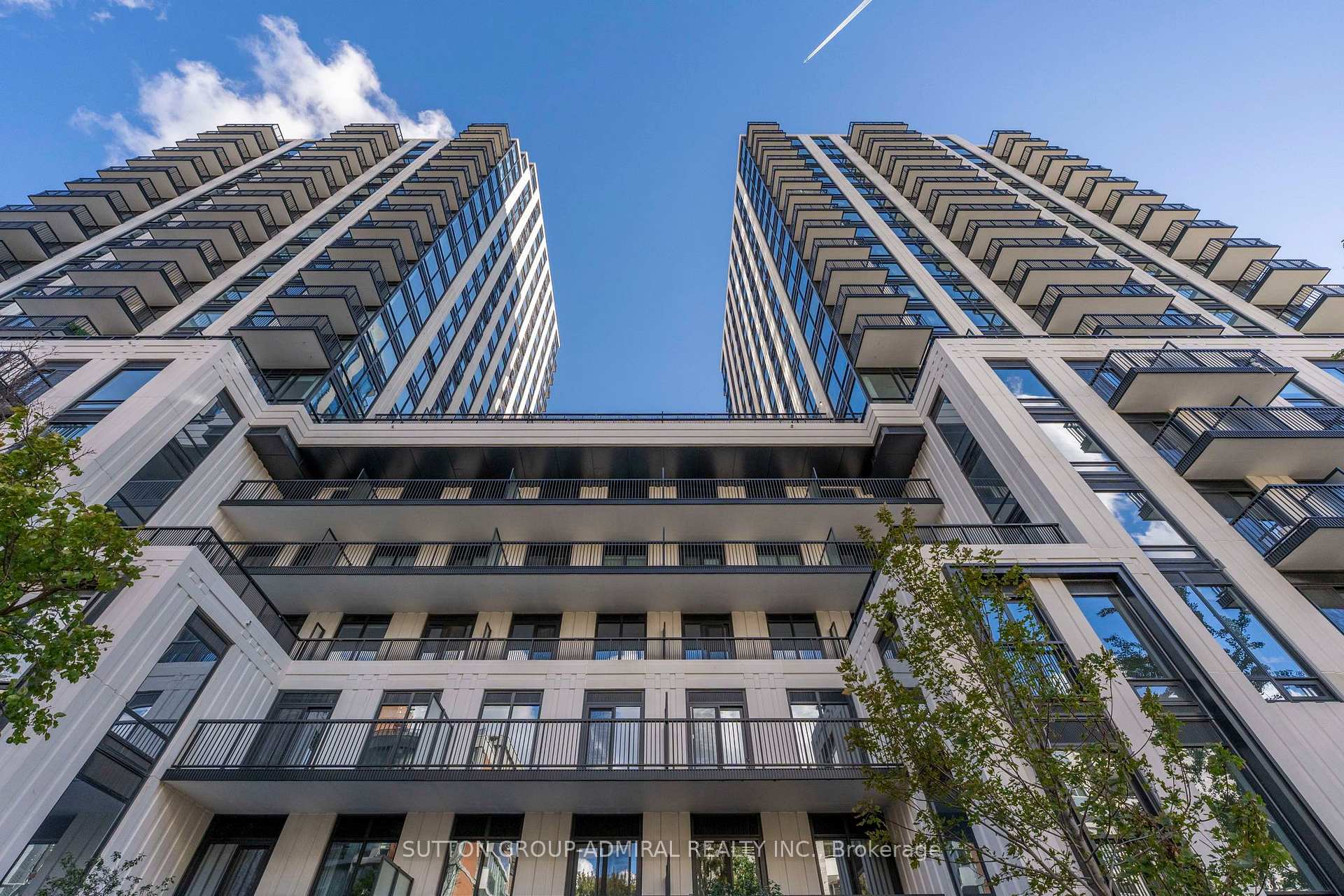 89 Montclair Avenue 1625, Toronto, ON M5P 0B1