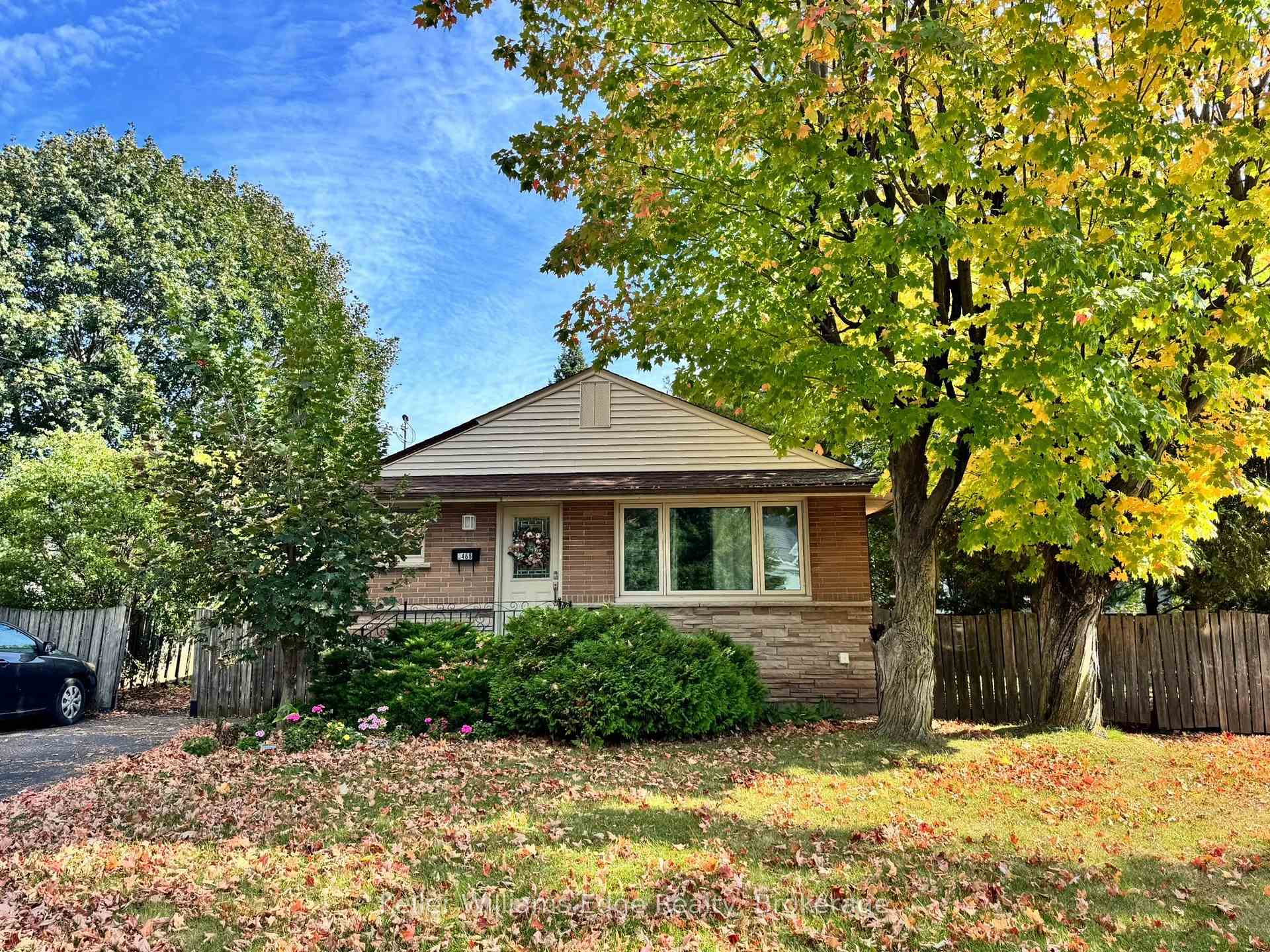 5466 Randolph Crescent, Burlington, ON L7L 3C5