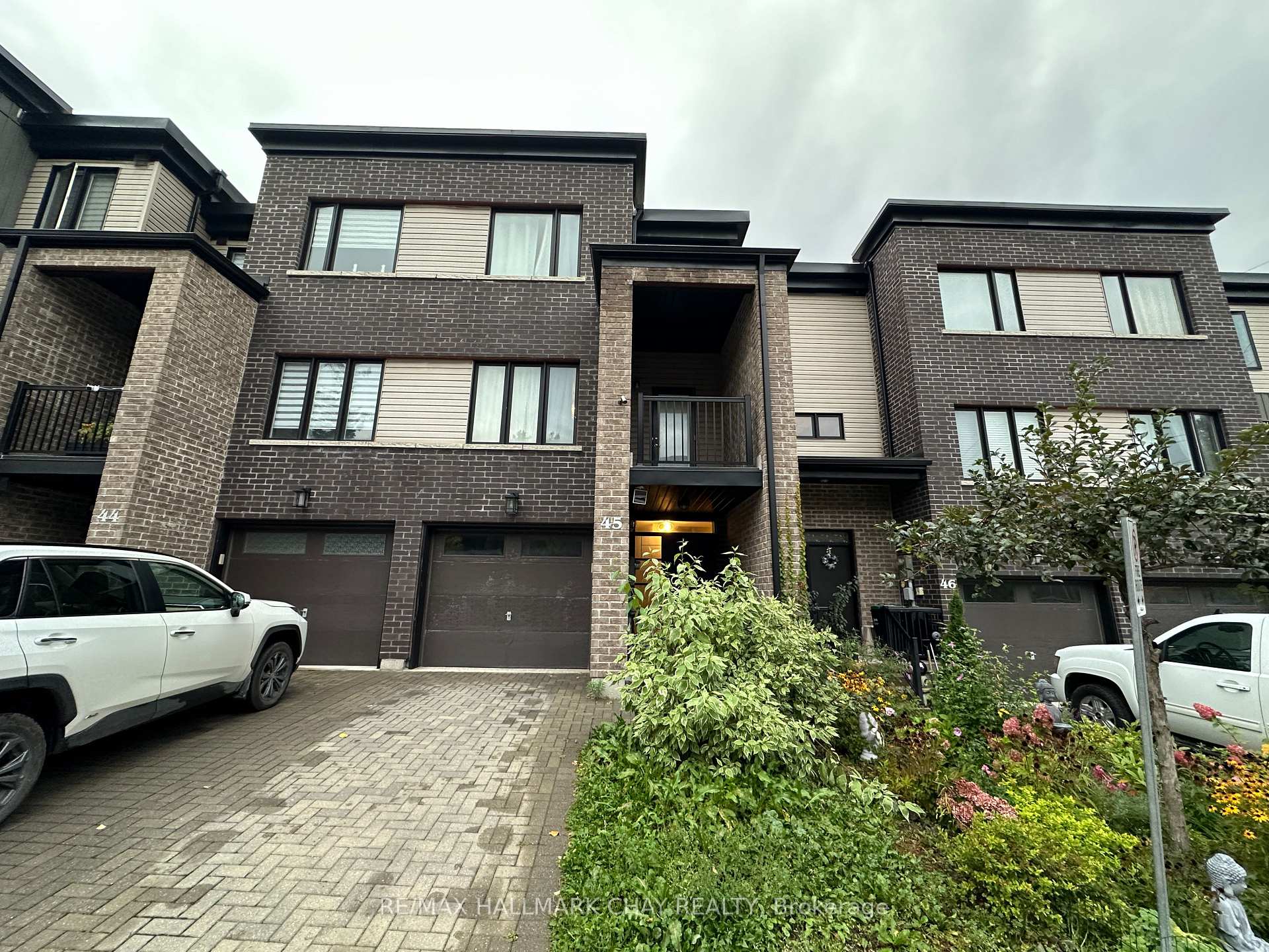 199 Ardagh Road 45, Barrie, ON L4N 3V5