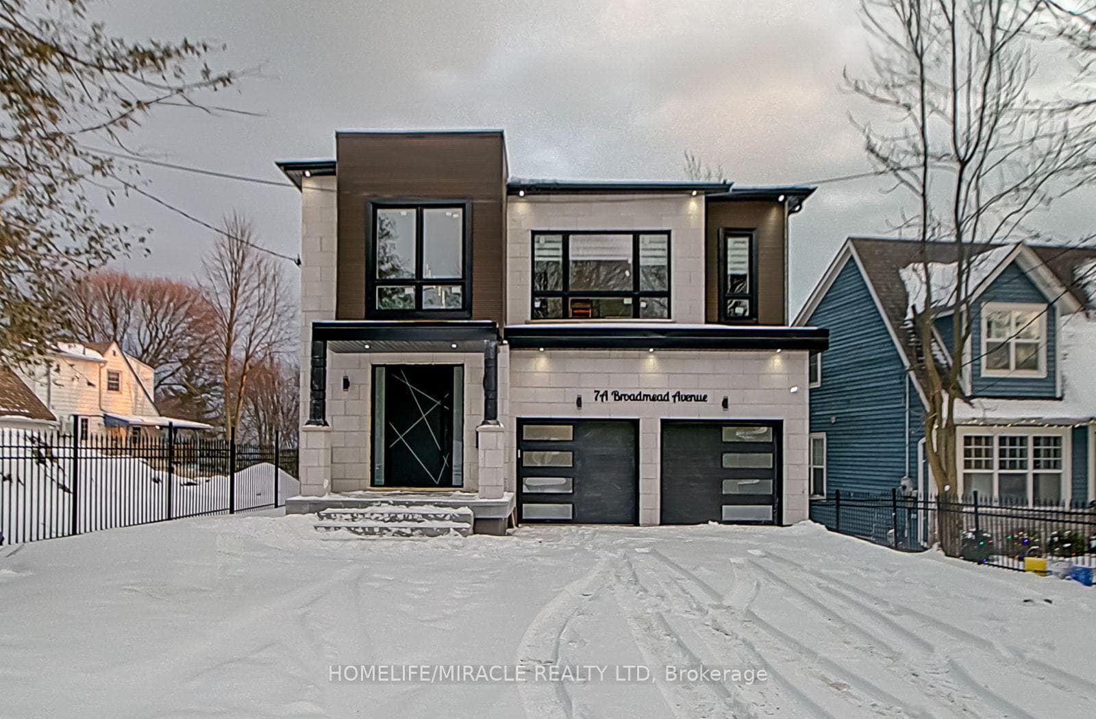 7A Broadmead Avenue, Toronto, ON M1M 1C3