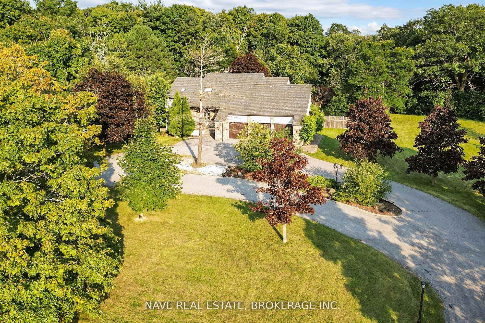 63 Elderberry Trail, Aurora, ON L4G 6X1
