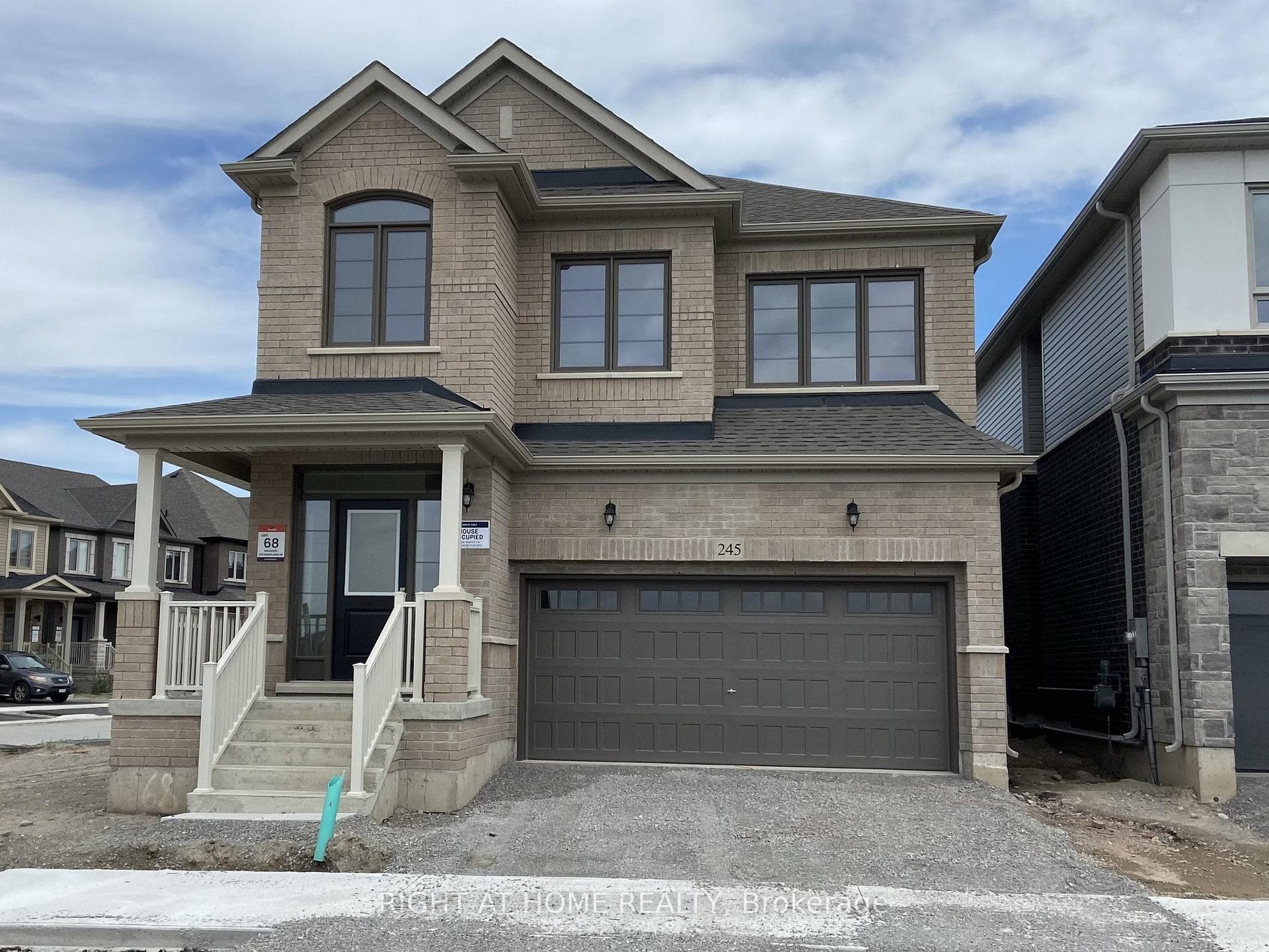 245 Madelaine Drive, Barrie, ON L9S 2Z4