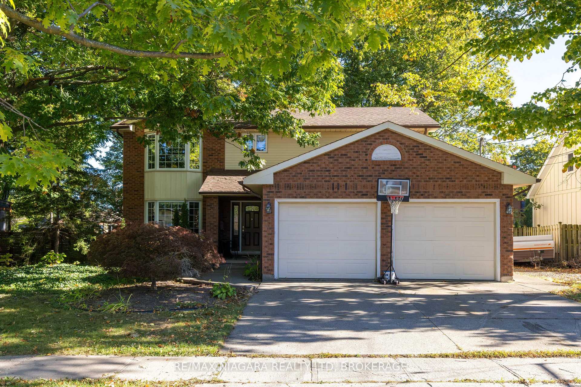 7873 Beaverdams Road, Niagara Falls, ON L2H 1R6