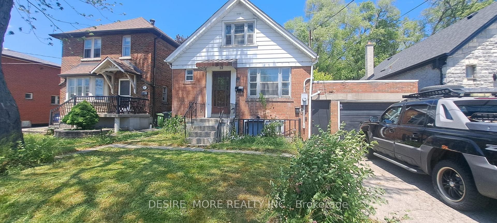 12 Ranee Avenue, Toronto, ON M6A 1M6