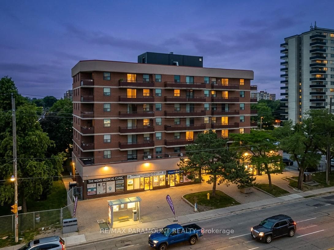 1881 Jane Street 303, Toronto, ON M9N 3S7
