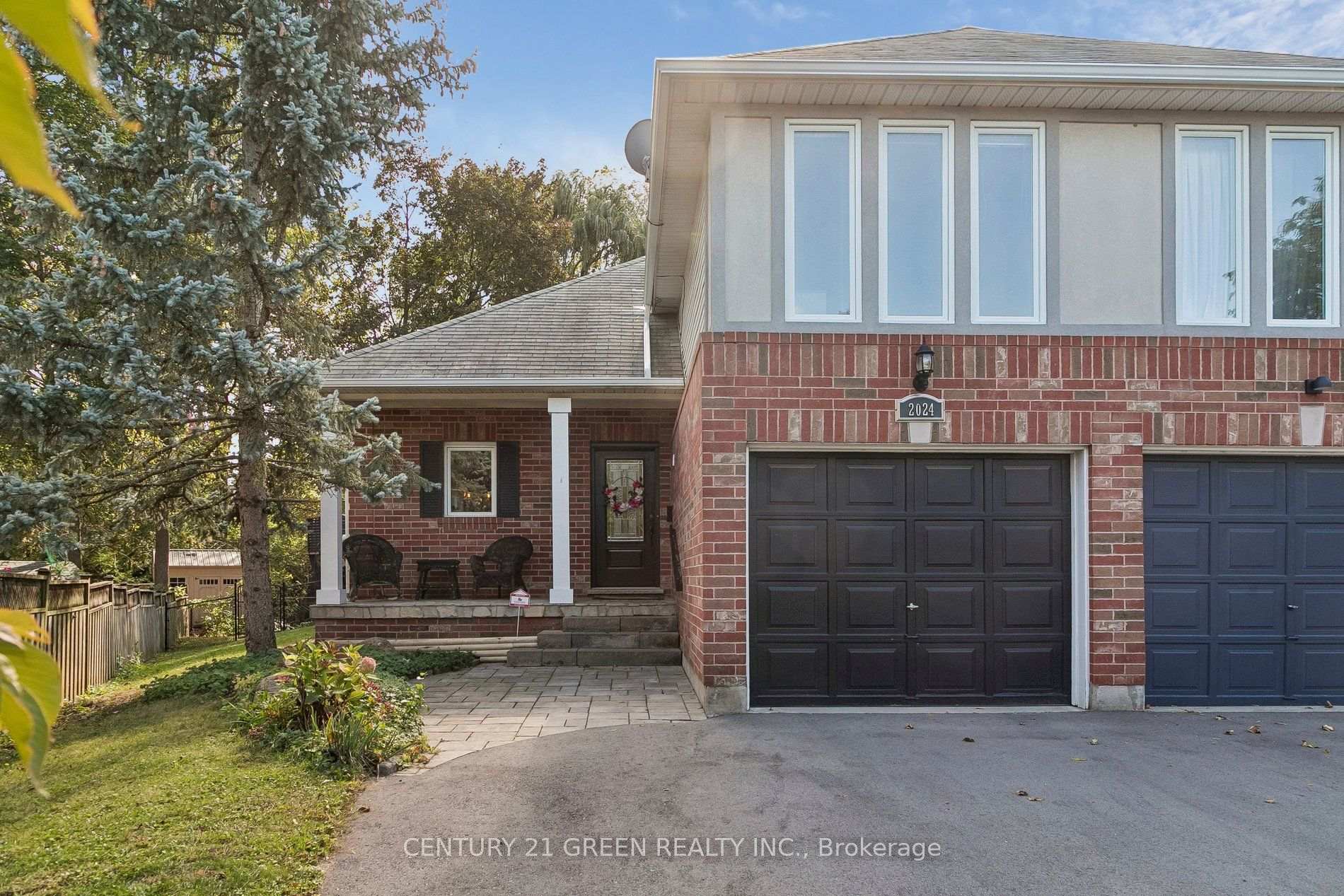 2024 Grovetree Lane, Burlington, ON L7R 4V4