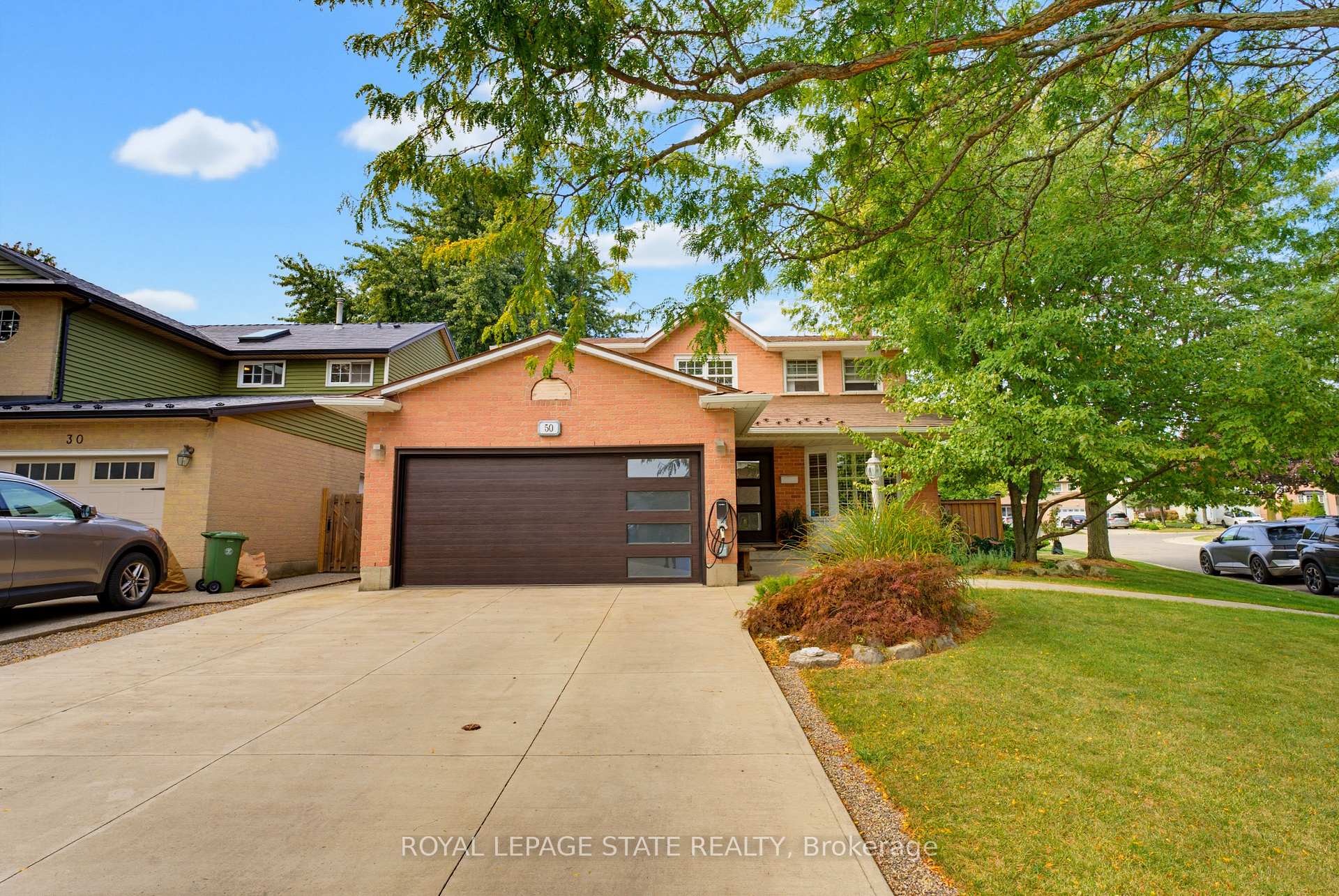 50 Fusilier Drive, Hamilton, ON L9B 2E1