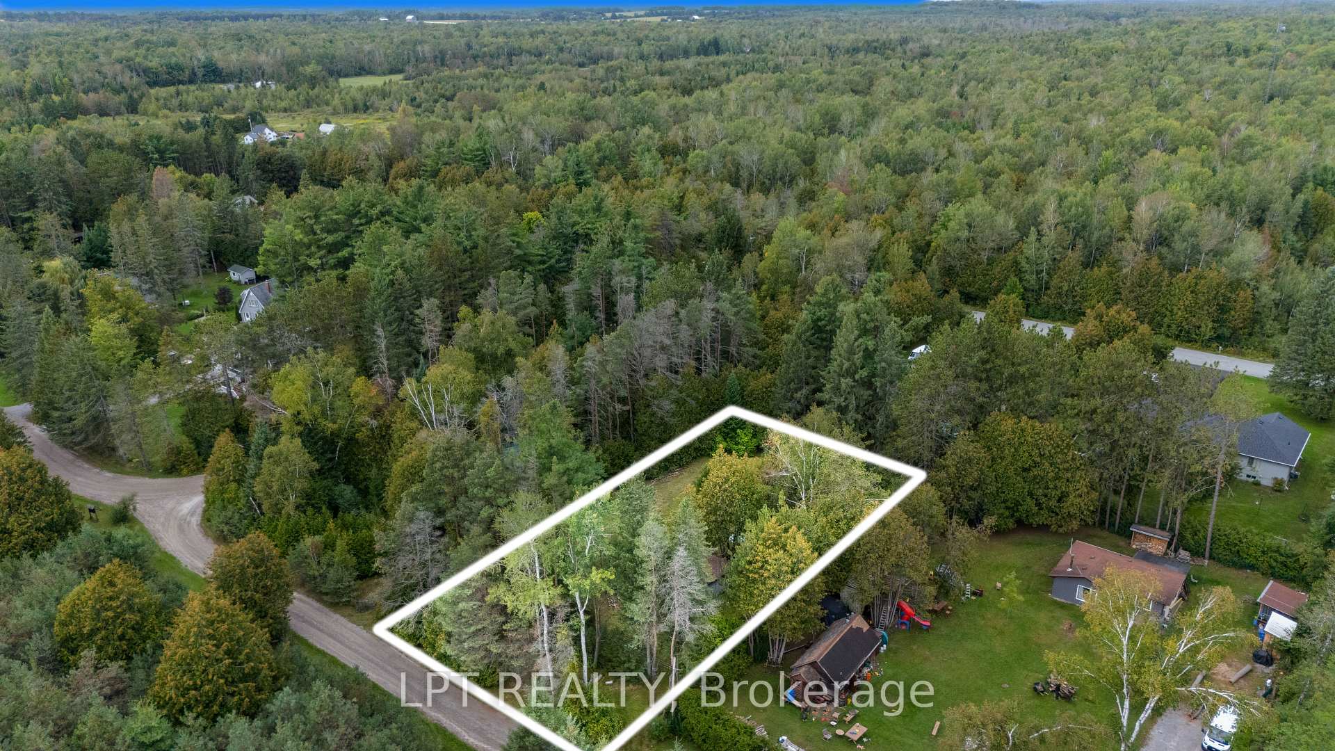 36 Nurme Avenue, Georgina, ON L0E 1N0