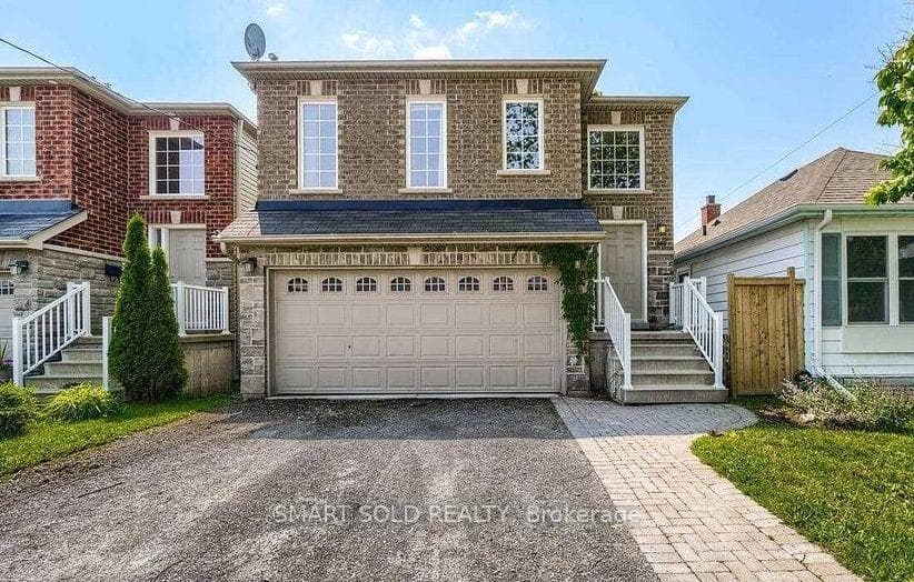 349 Pine Avenue, Oshawa, ON L1J 2H6
