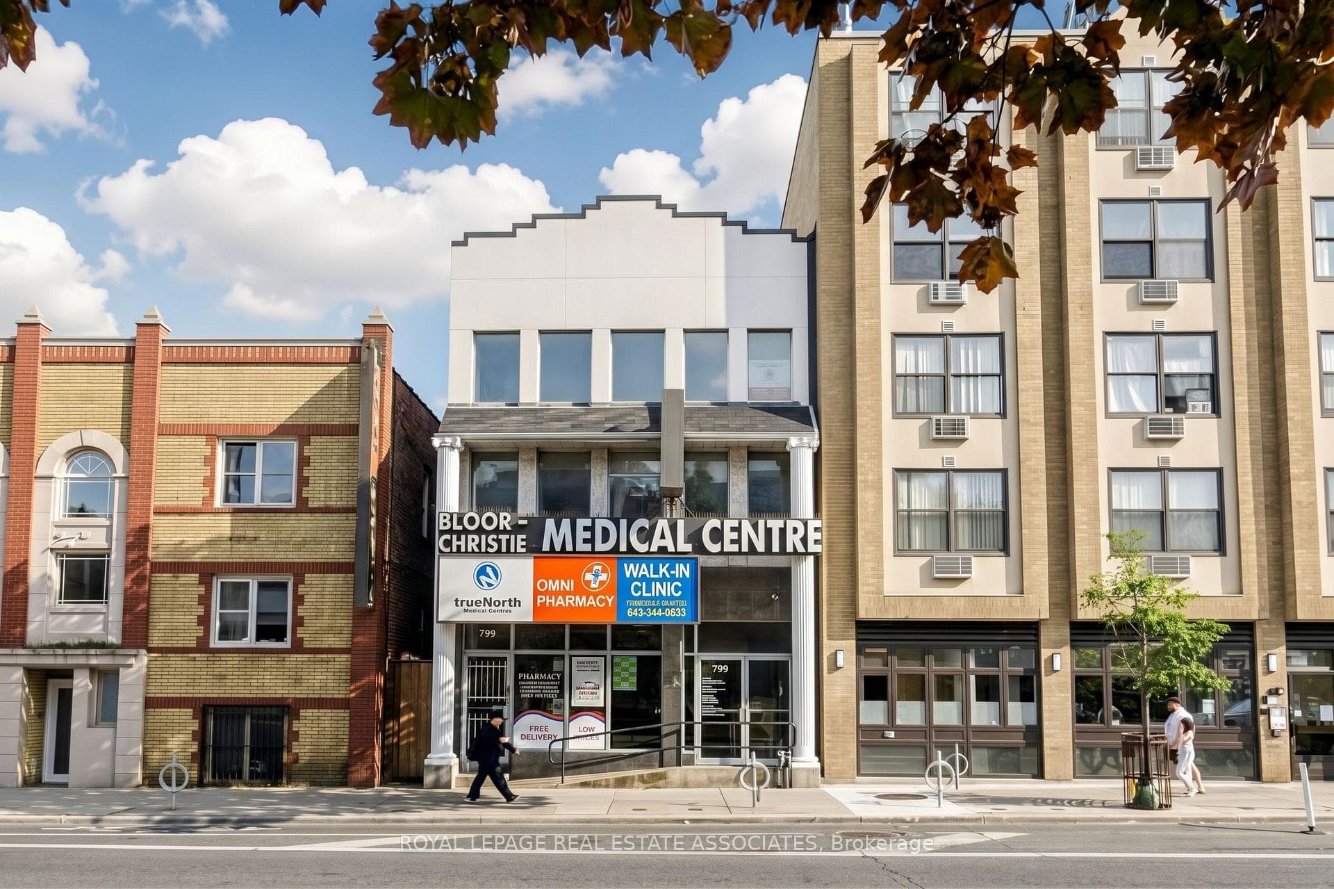 799 Bloor Street W, Toronto, ON M6G 1L8