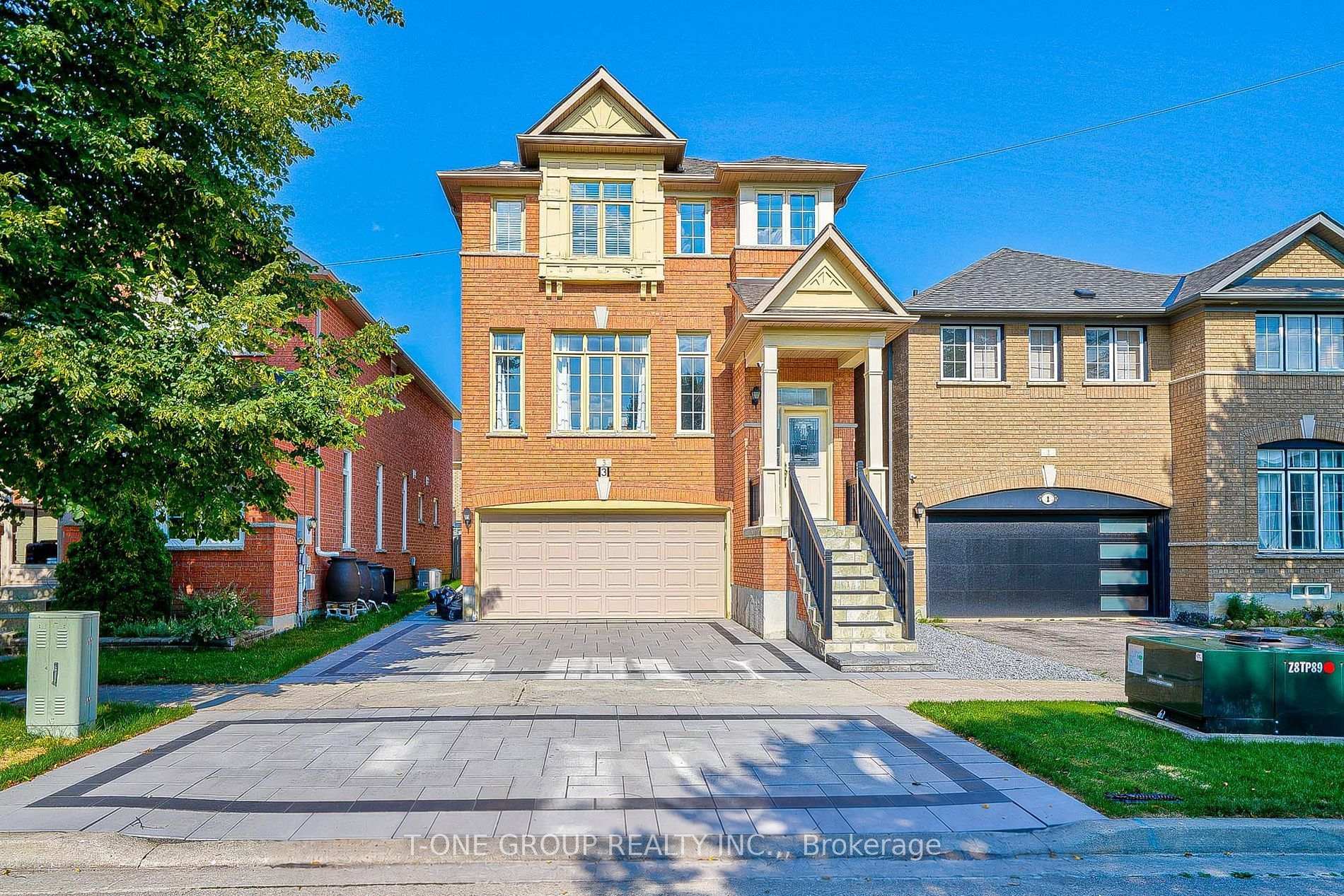 3 Mccaul Street, Markham, ON L6C 2E5