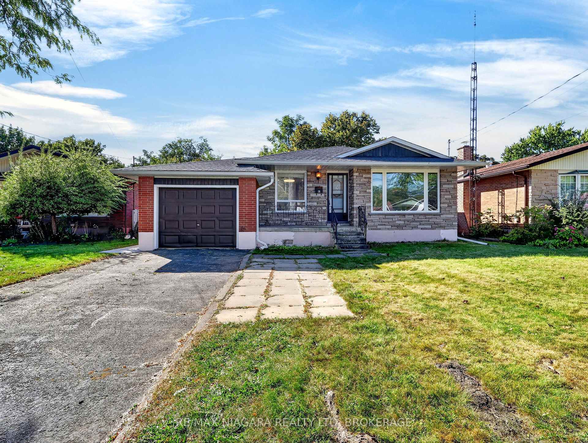 82 Regent Drive, St. Catharines, ON L2M 3L7