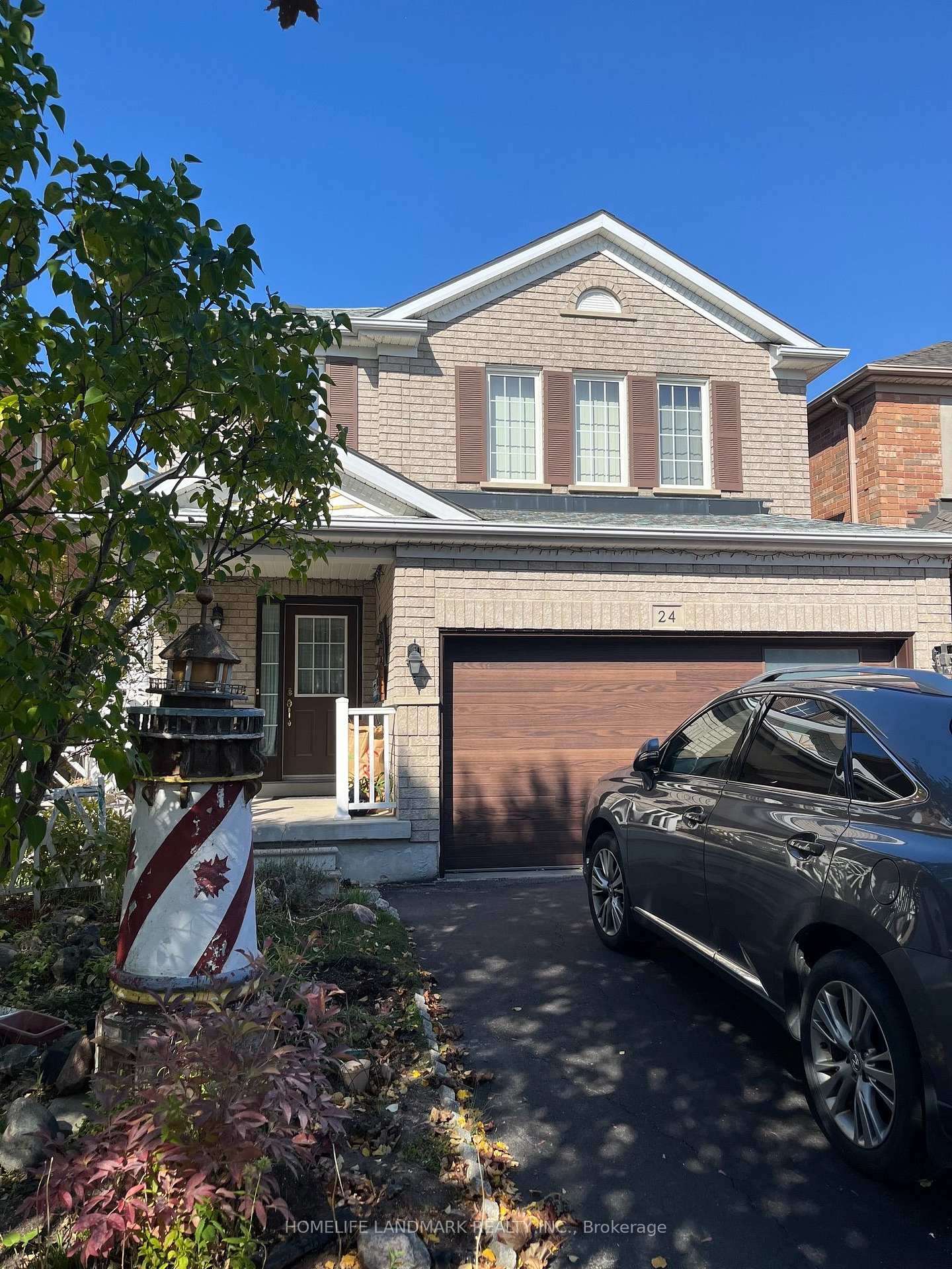 24 Gwilliam Lane, Aurora, ON L4G 7V3