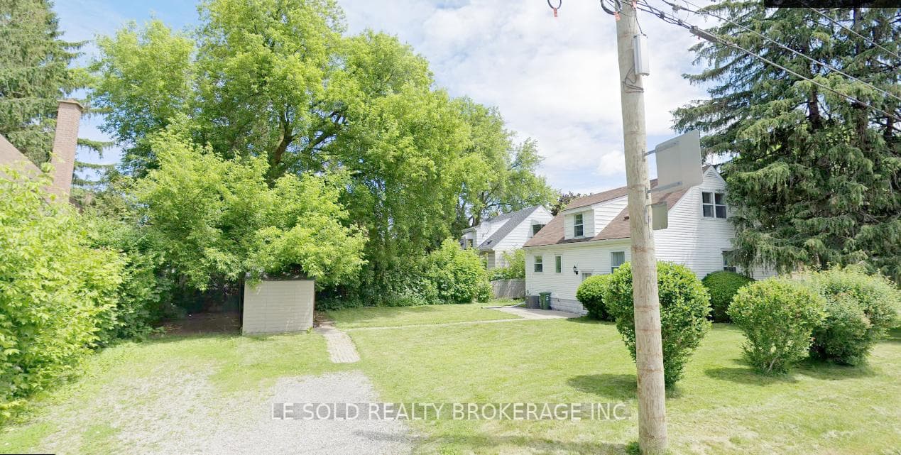 112 Leland Street Bsmt Room #2, Hamilton, ON L8S 3A2