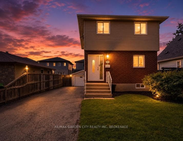 211 Morton Street S, Thorold, ON L2V 1C8