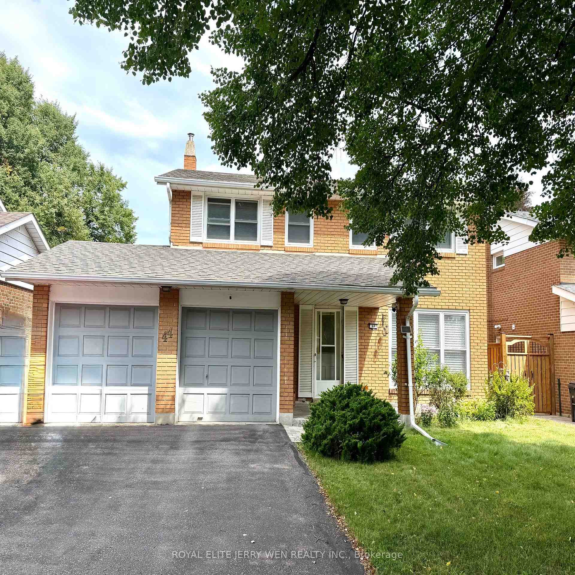 44 castledene Crescent, Toronto, ON M1T 1S1
