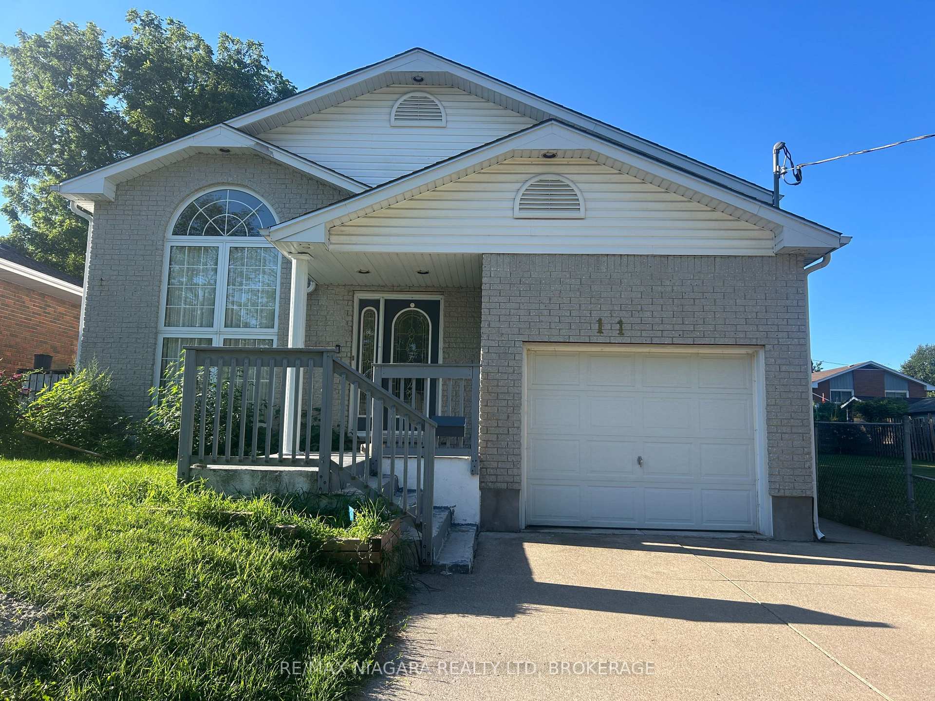 11 Ursula Avenue Unit 1, St. Catharines, ON L2T 1S9